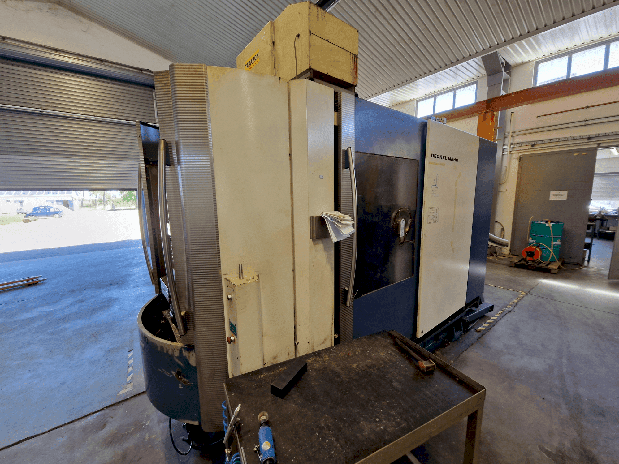 Front view of DECKEL MAHO DMC 60 H Hy Din machine