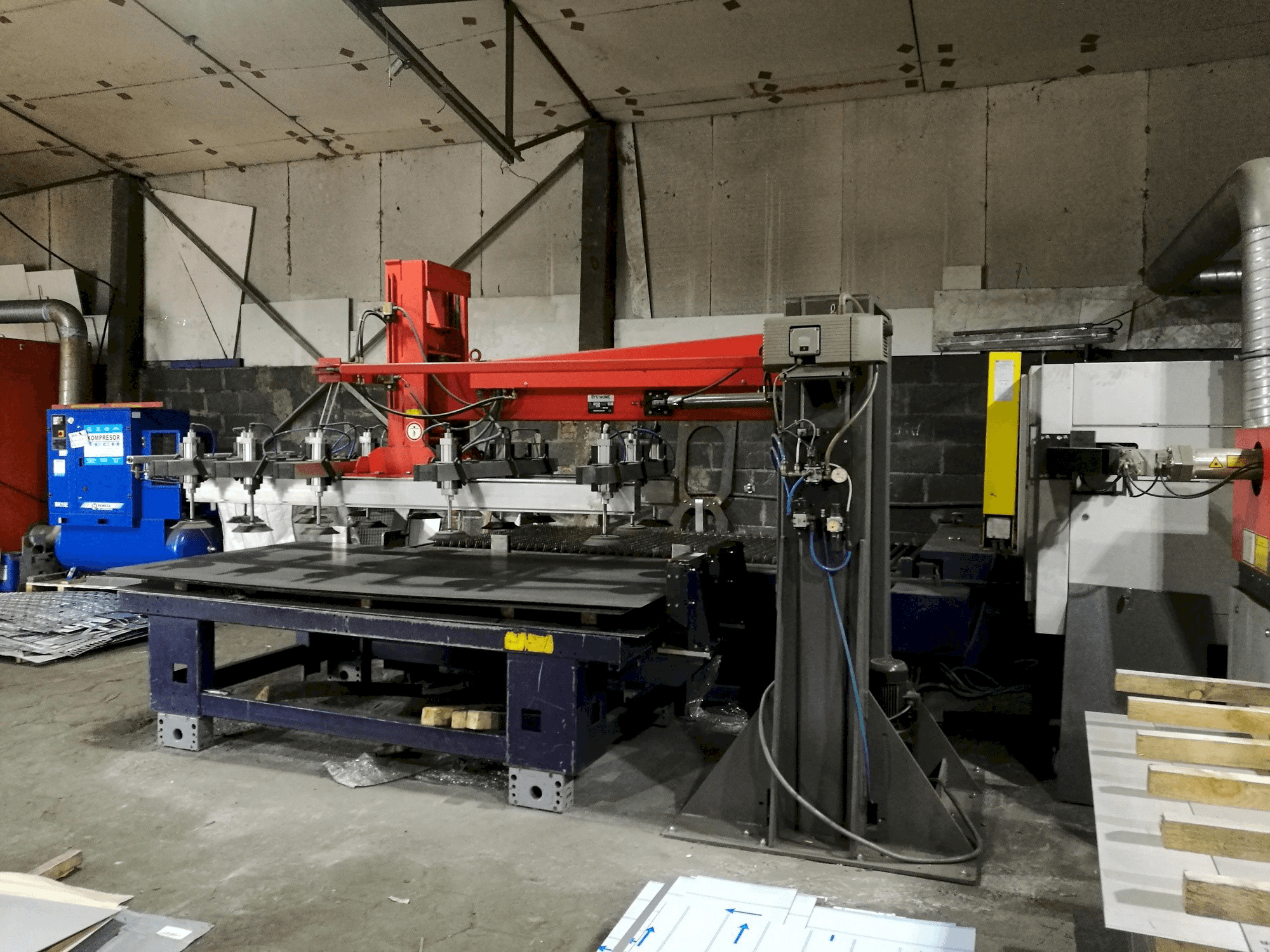 Front view of Bystronic Bysprint 3015 machine