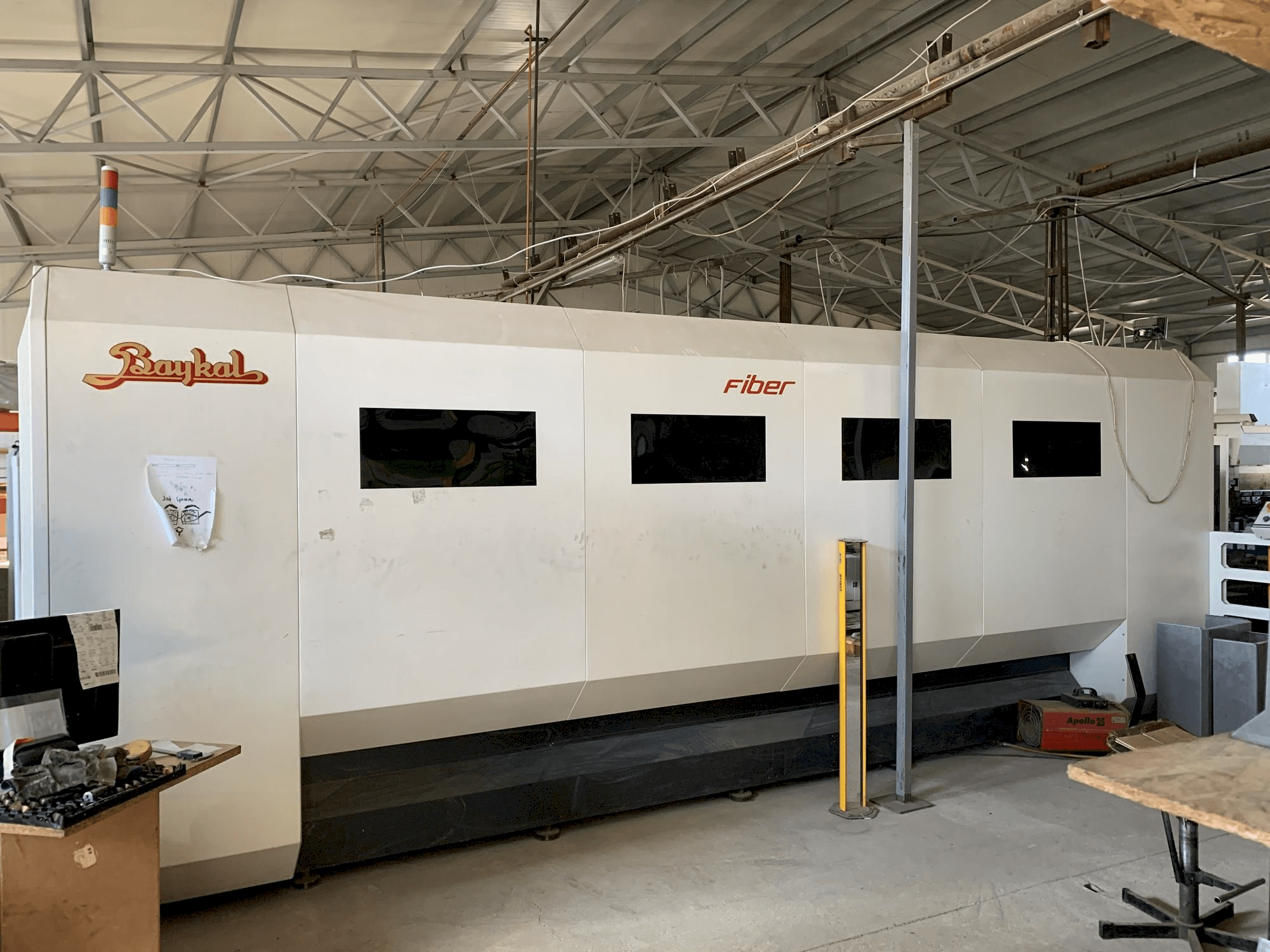 Front view of Baykal BLS-NL 1530 2kW machine