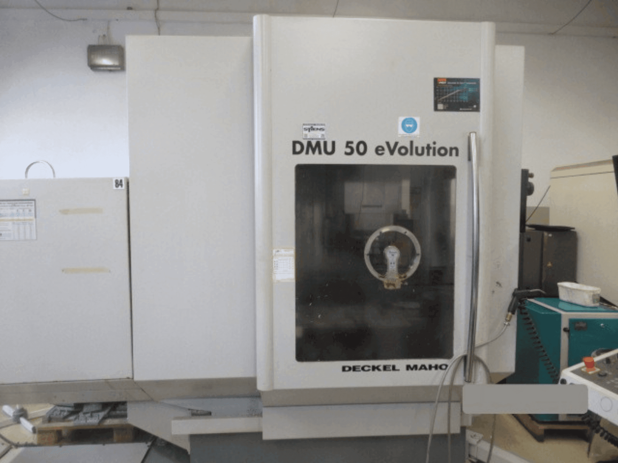 Front view of DECKEL MAHO DMU 50 eVolution machine