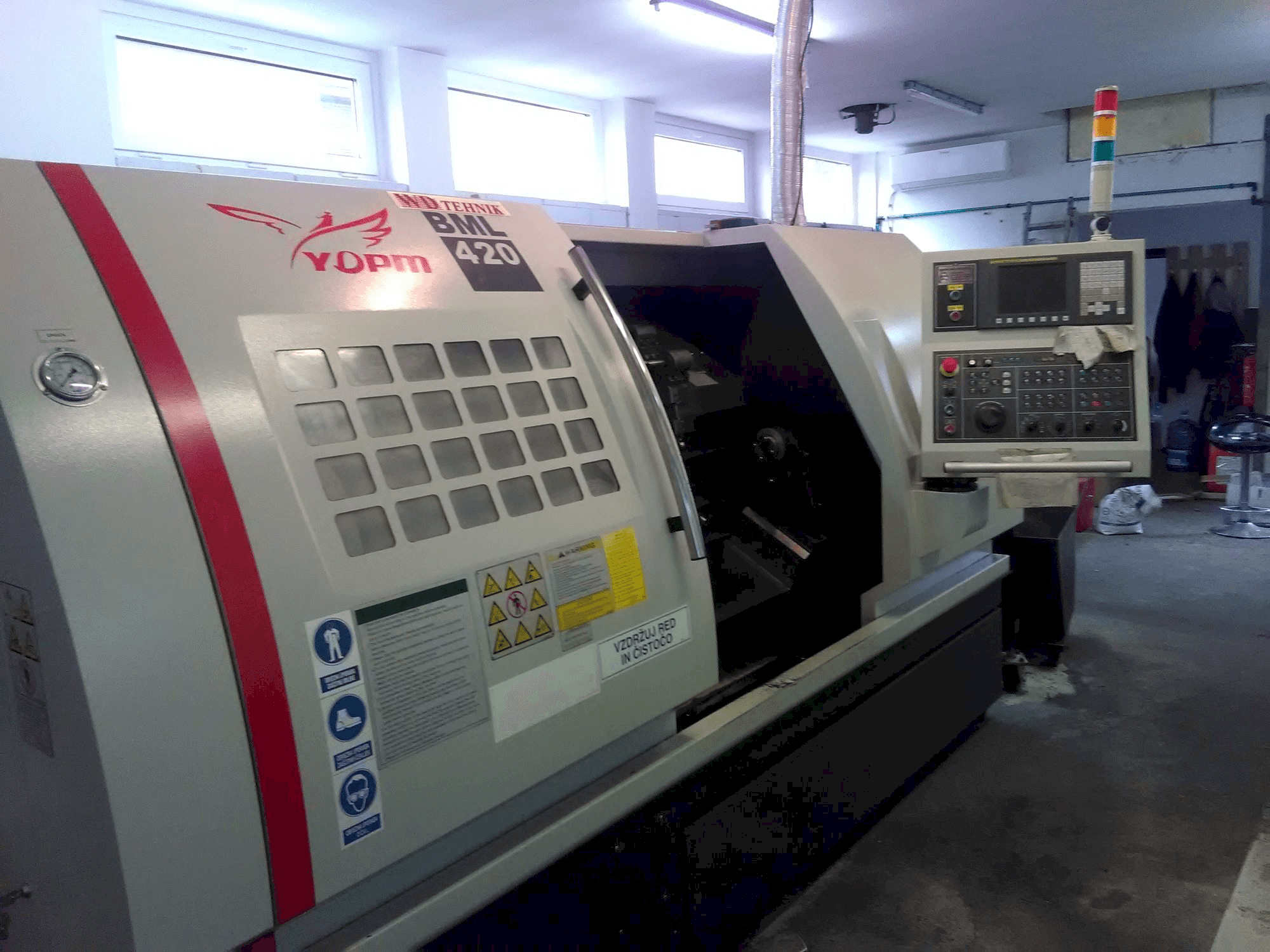Left side view of Yida BML-420 machine