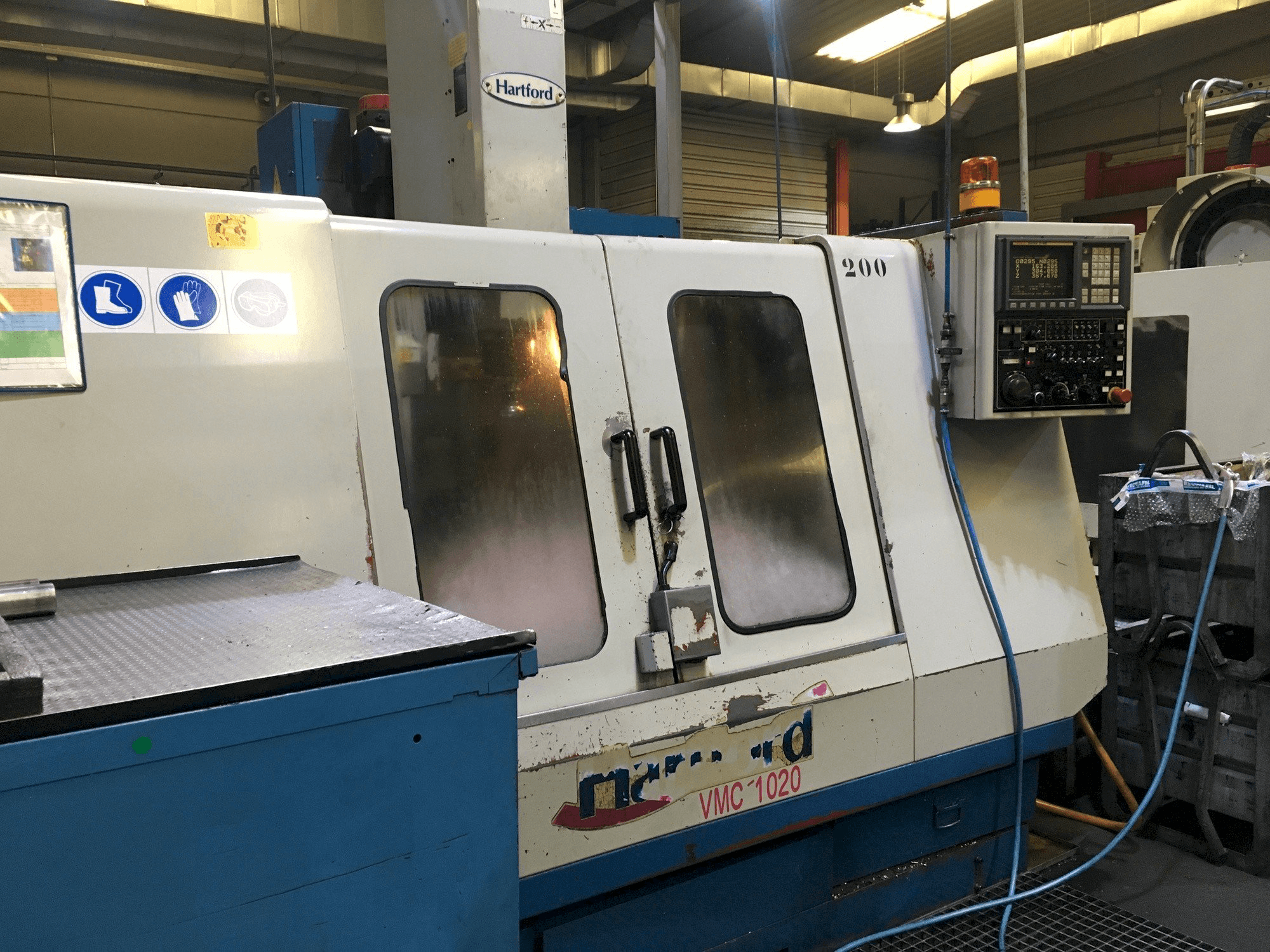 Front view of Hartford VMC-1020S machine