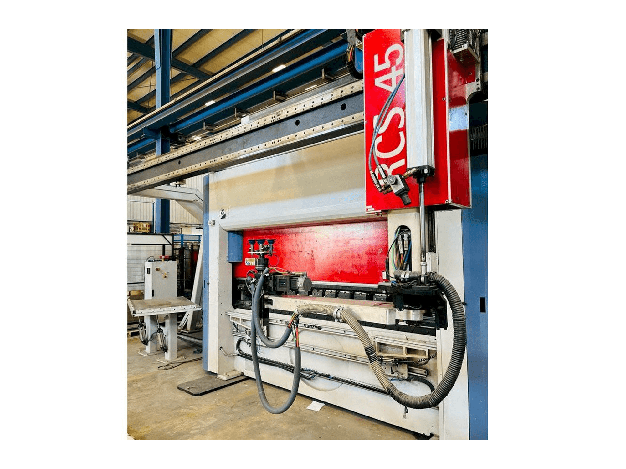 Front view of AMADA Flexa 100-30 Schiavi machine