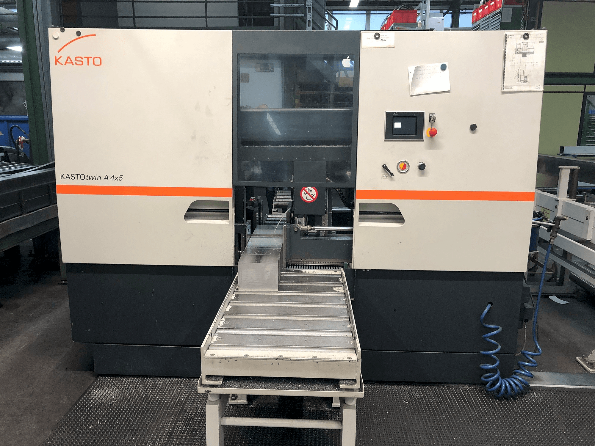 Front view of KASTO Twin A4x5 machine
