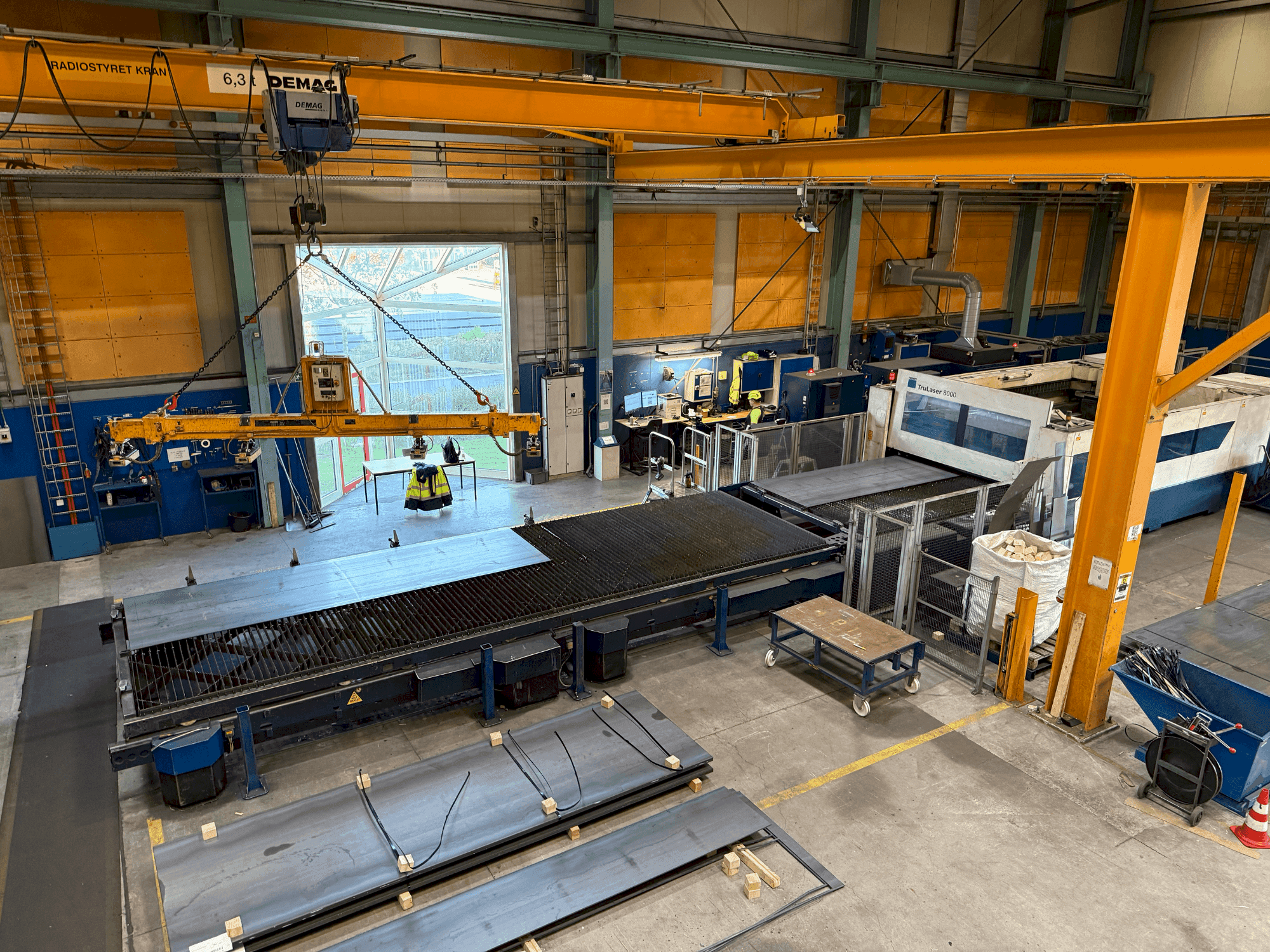 Front view of TRUMPF TruLaser 8000 machine