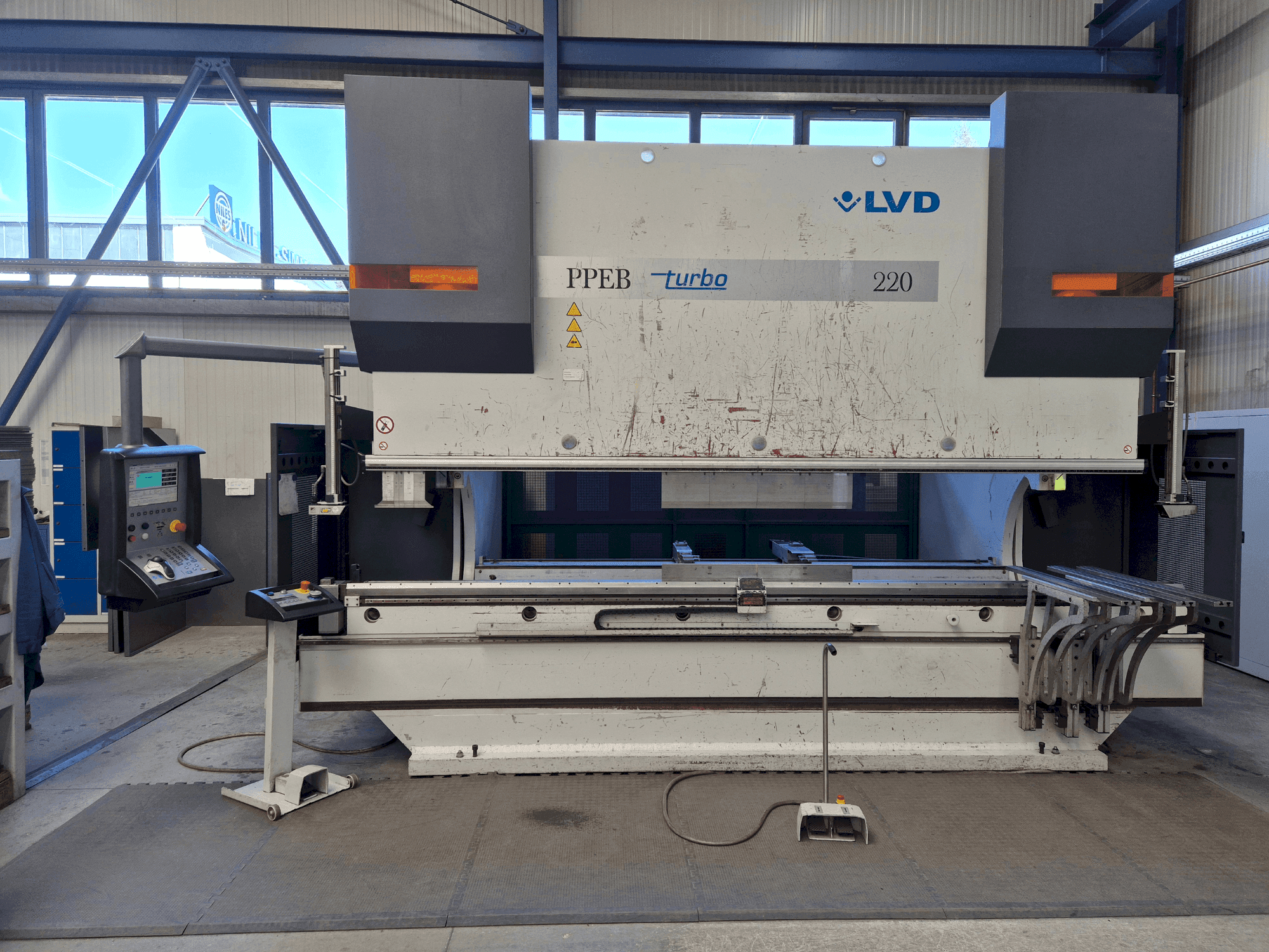 Front view of LVD PPEB 220/40 machine