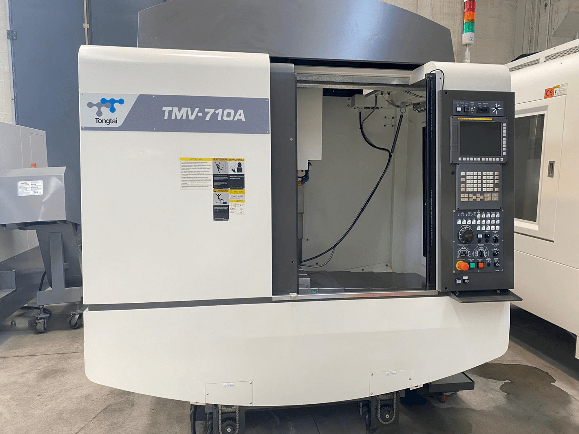 Front view of Tongtai TMV-710A machine