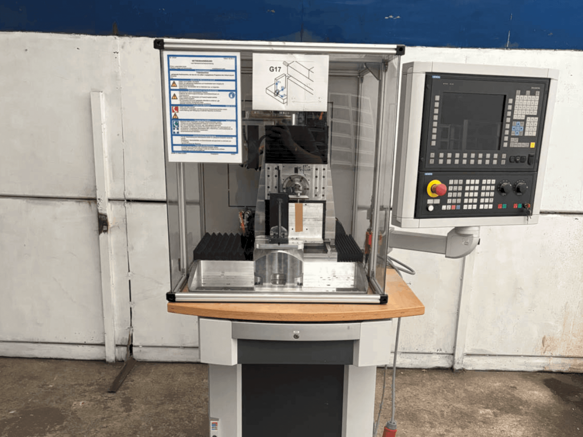 Front view of HELLER PT 16 machine