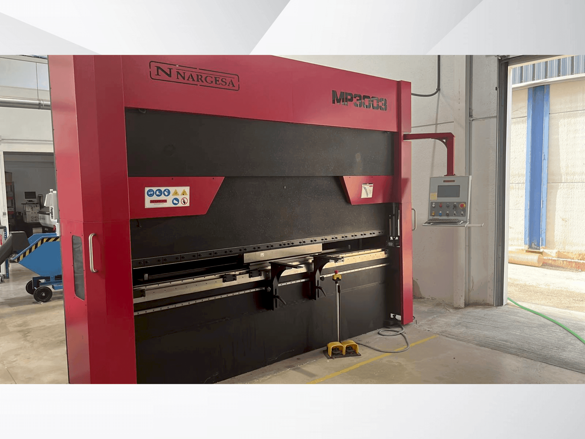 Front view of NARGESA 3003 machine