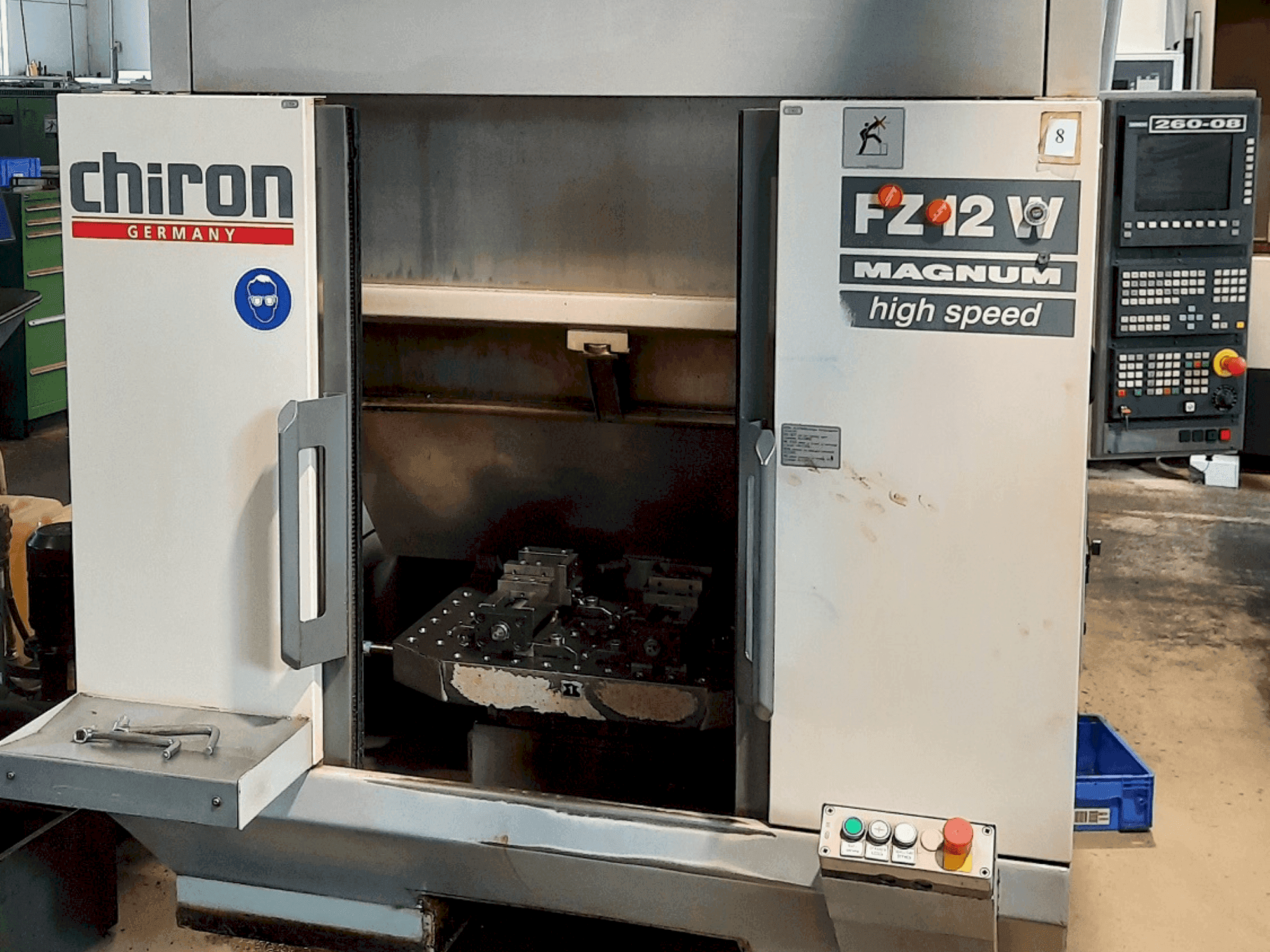 Front view of CHIRON FZ 12 W machine