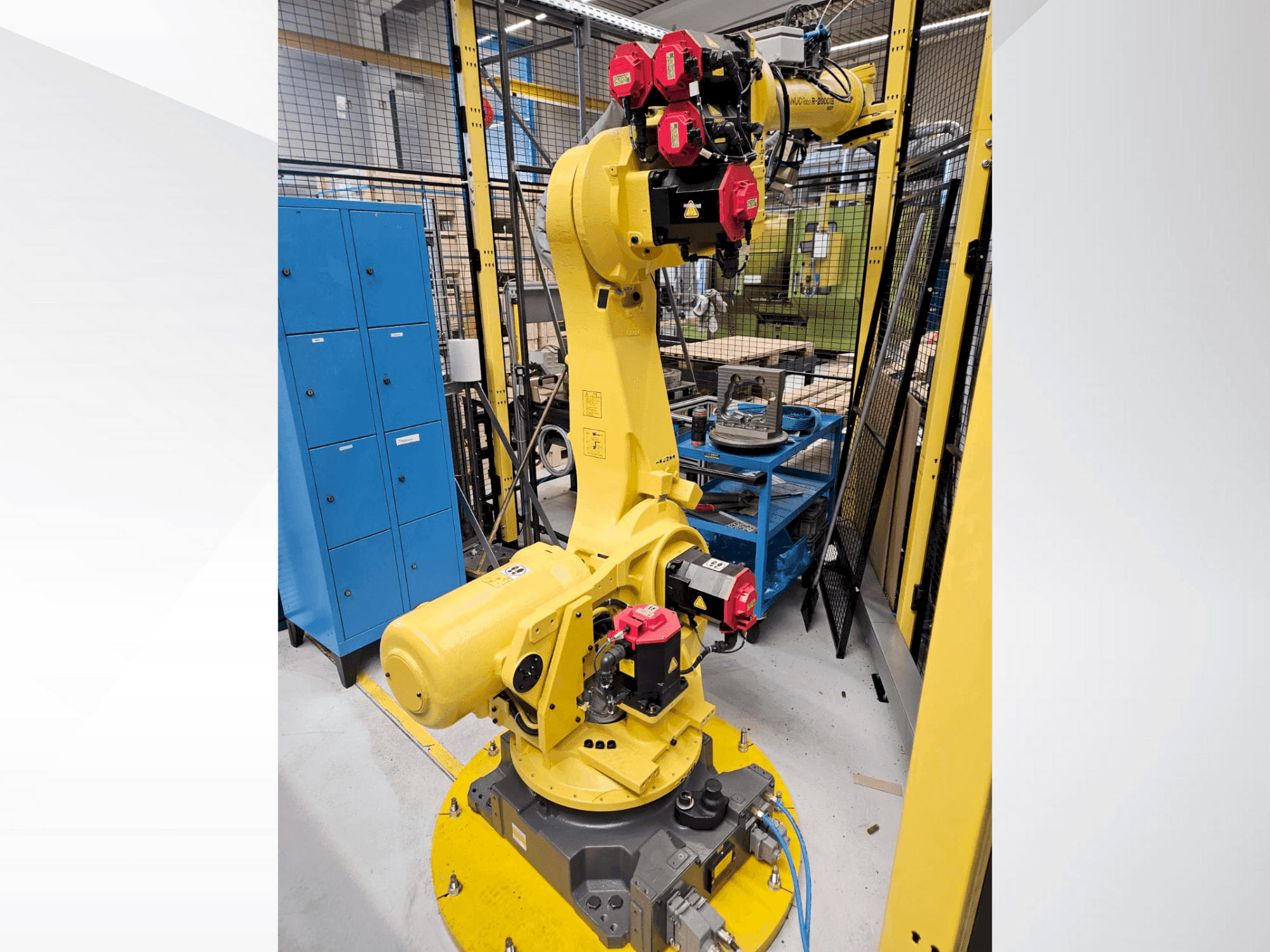 Front view of FANUC R2000iB/165F machine