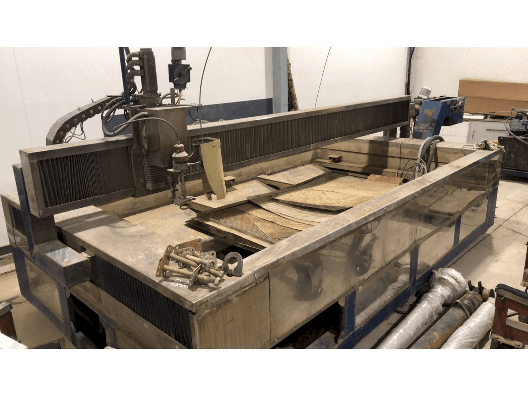 Front view of Waterjet Italy WF 1630 CNC machine