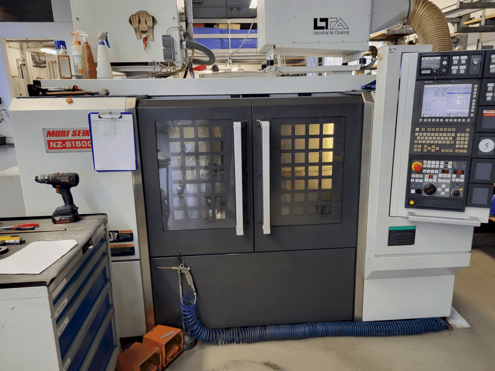 Front view of MORI SEIKI NZ-S1500 machine