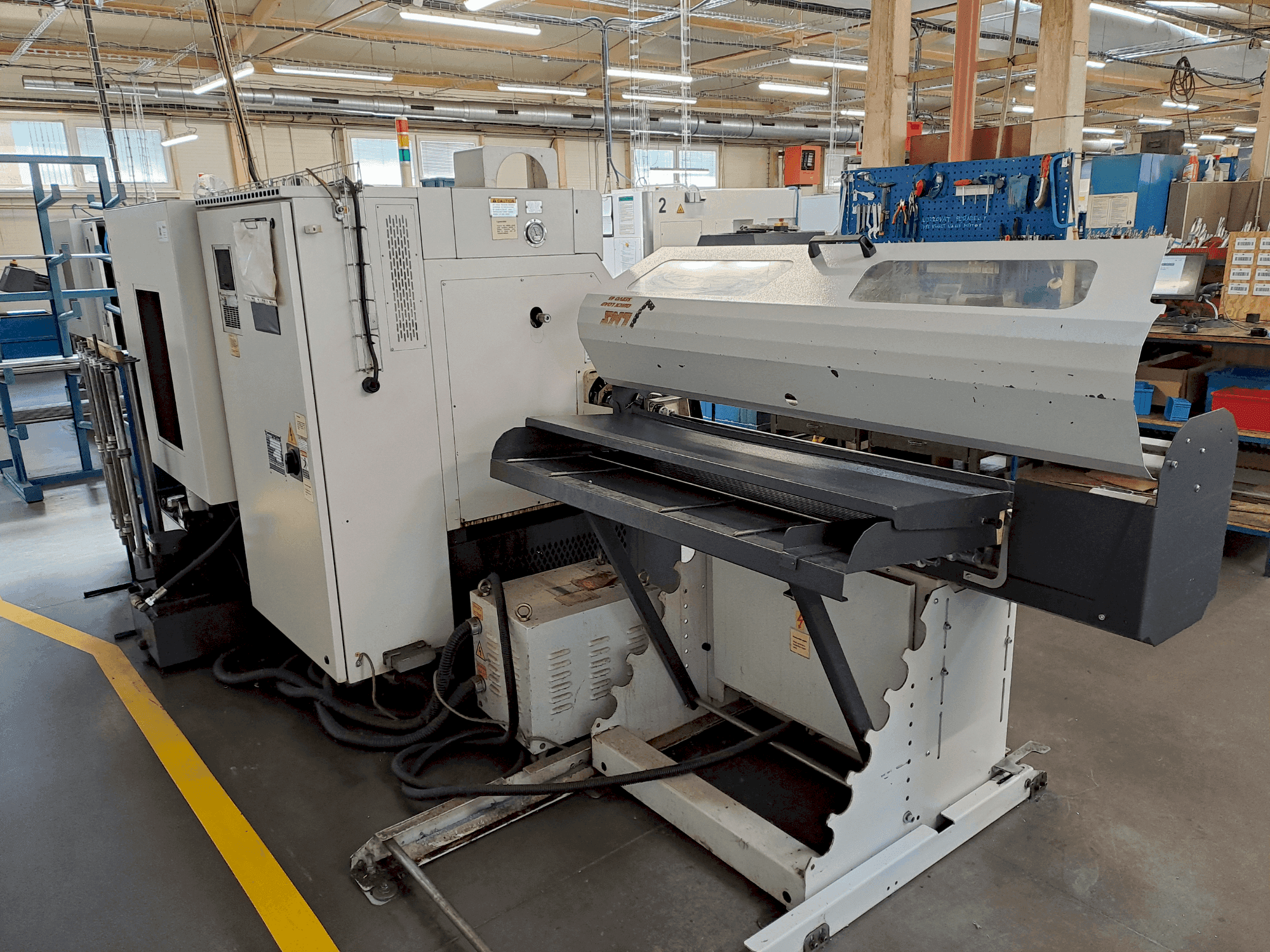 Front view of Goodway GLS 200 M machine