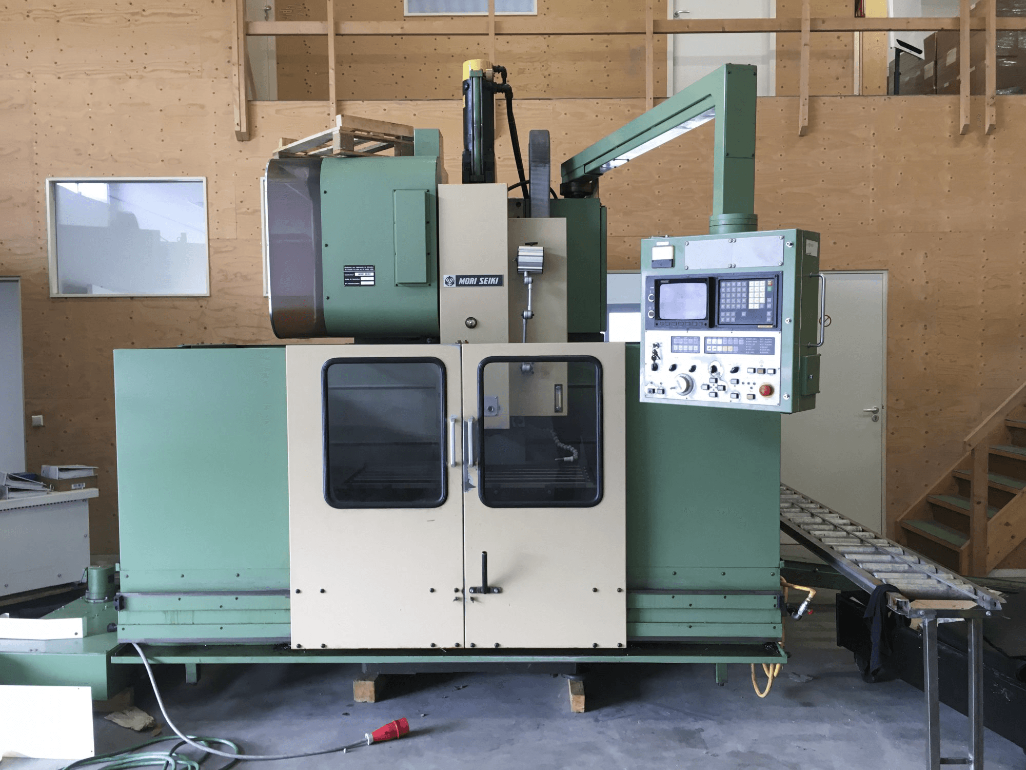 Front view of MORI SEIKI MV-45/40 Machine