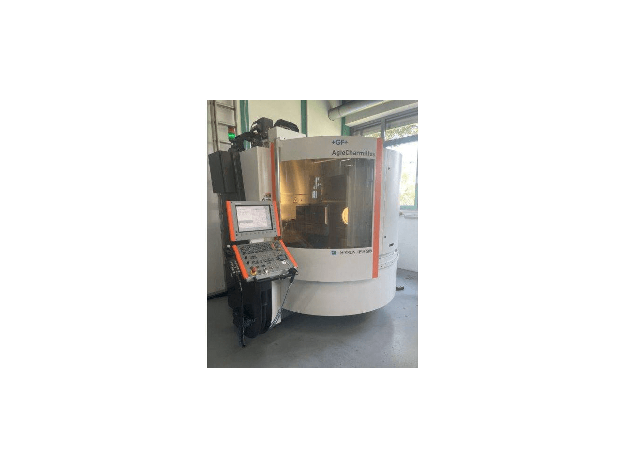 Front view of MIKRON HSM 500 machine