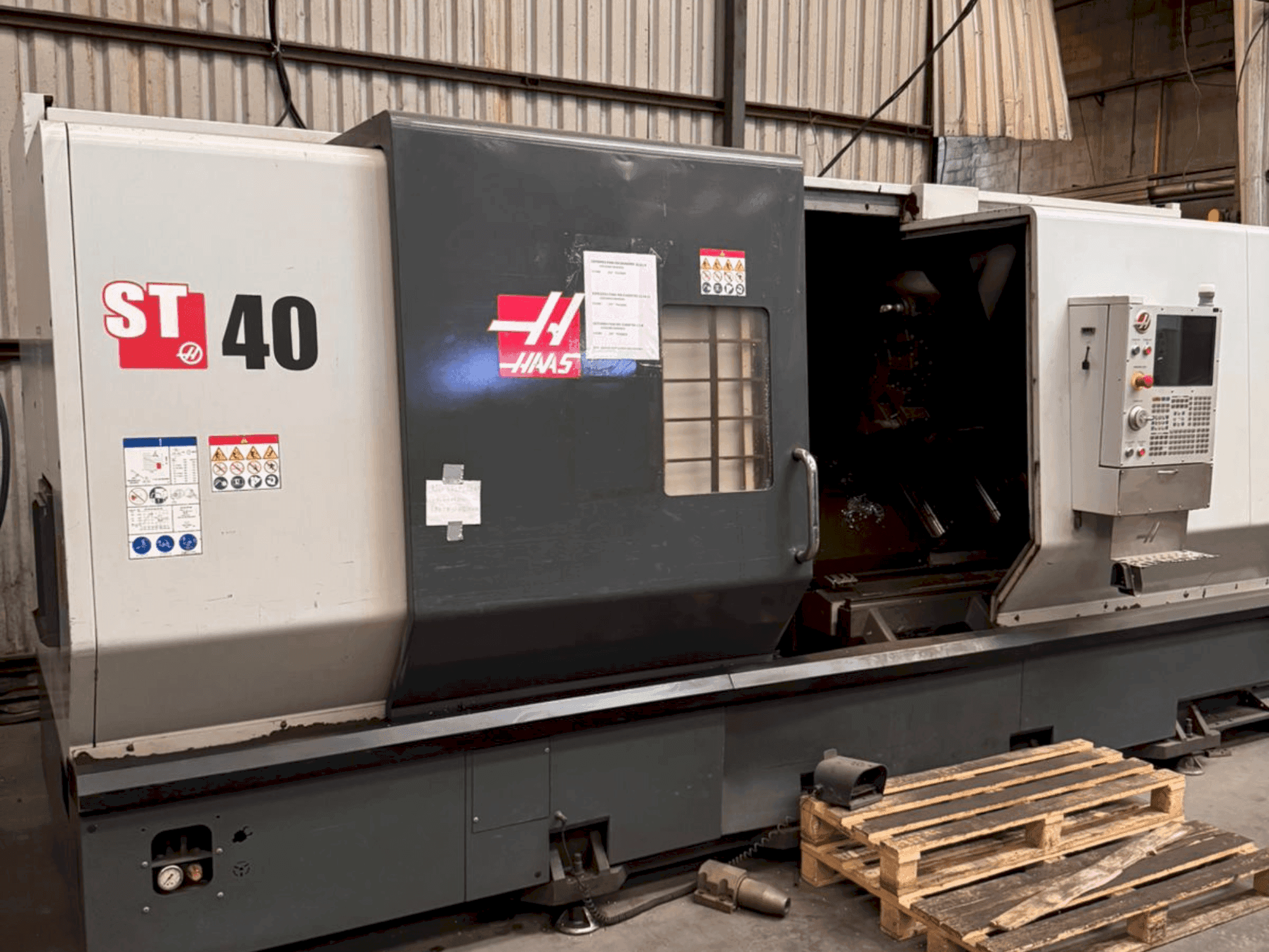 Front view of HAAS ST-40 machine