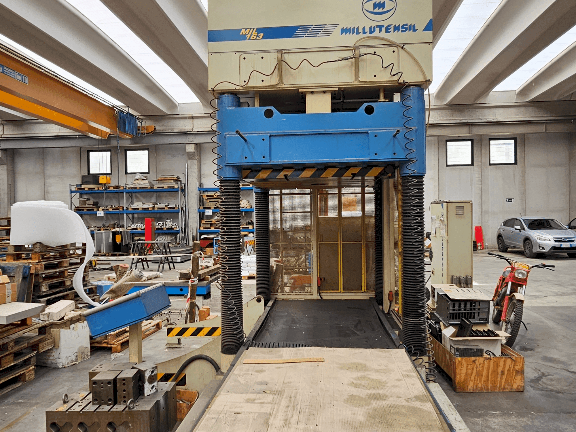 Front view of MILLUTENSIL MIL163 machine