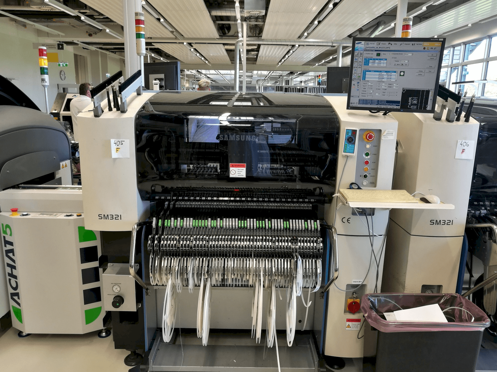 Front view of Samsung SM 321 machine