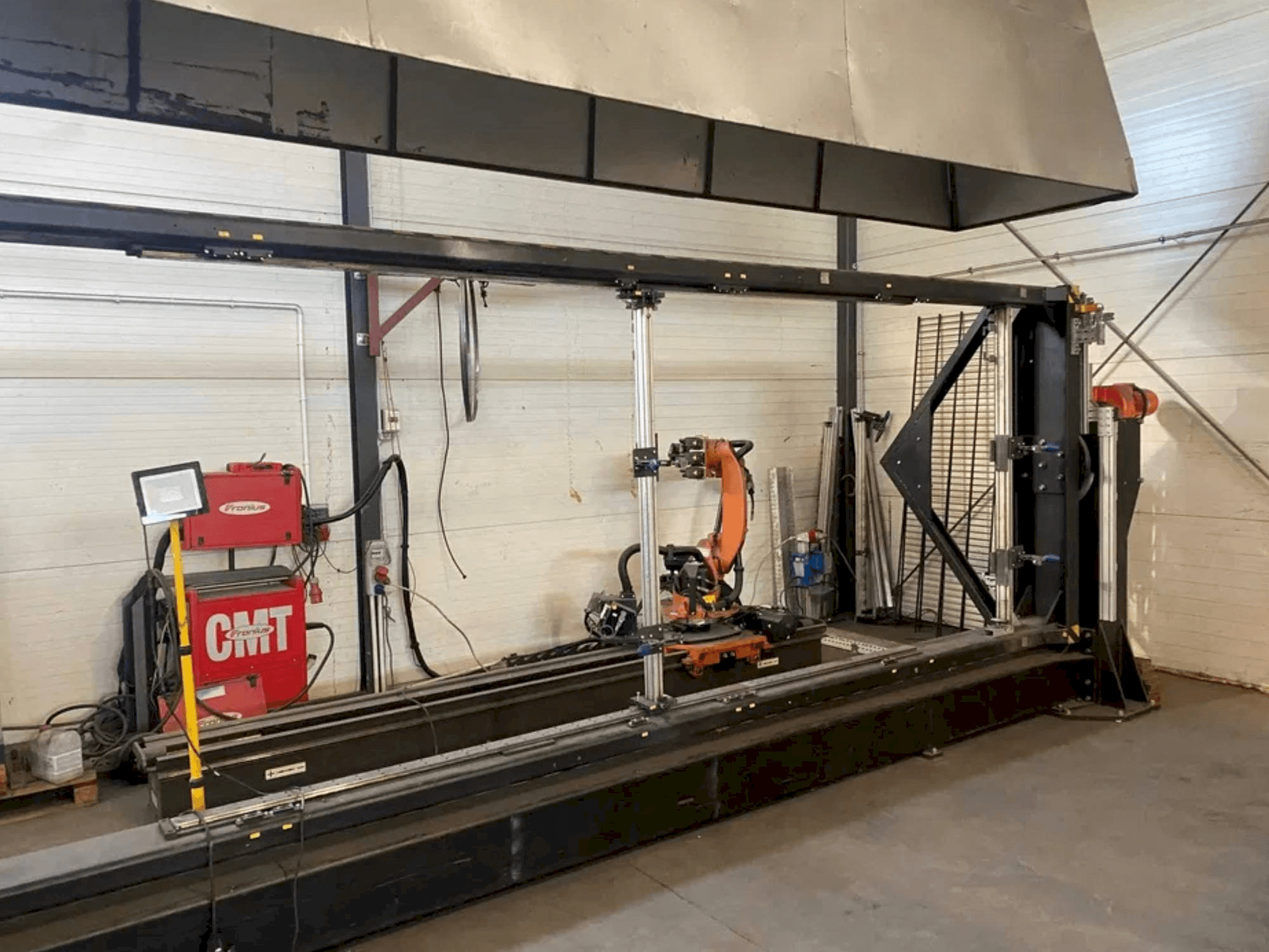 Front view of Kronos Kjellberg KR 16 L6 ARC-C machine