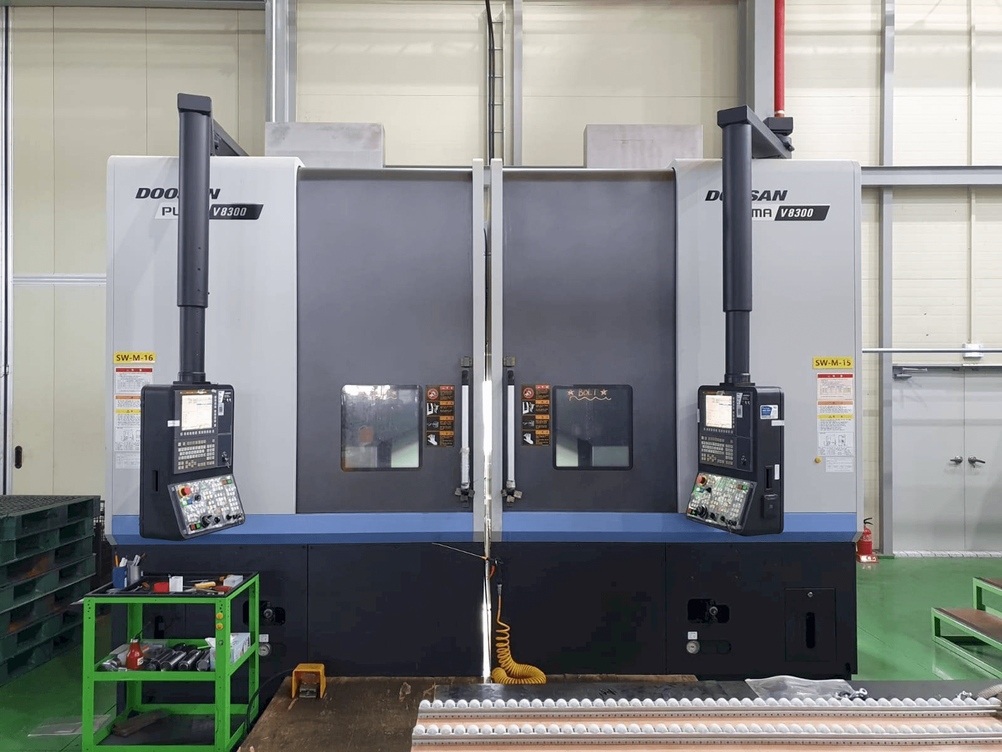 Front view of Doosan V8300R machine