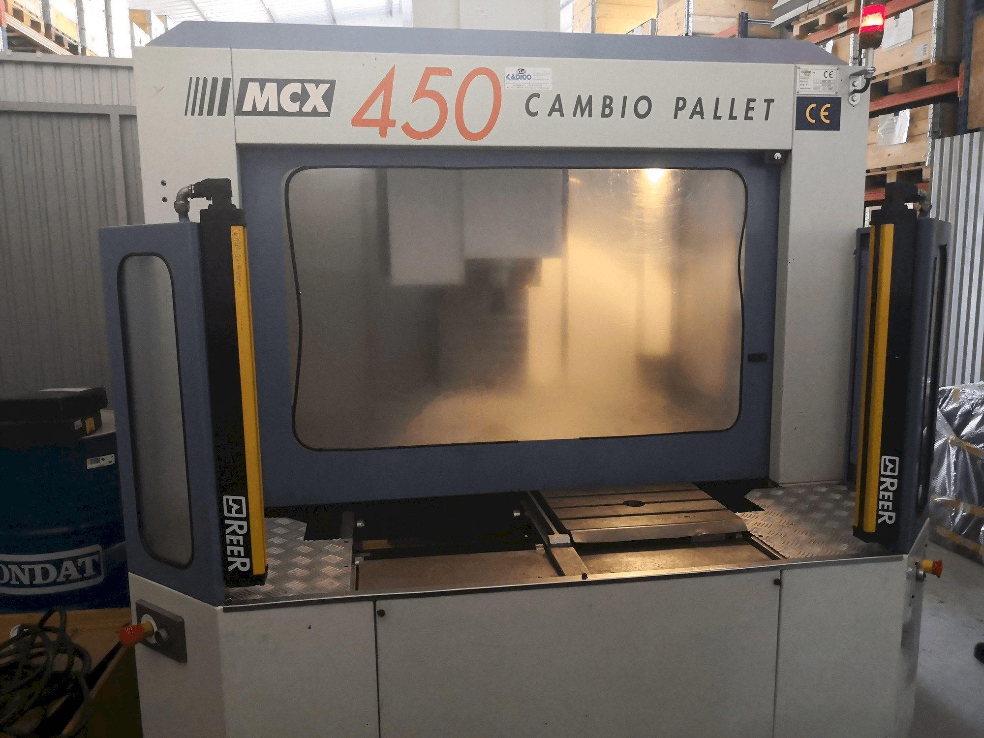 Front view of FAMUP MCX 450 machine