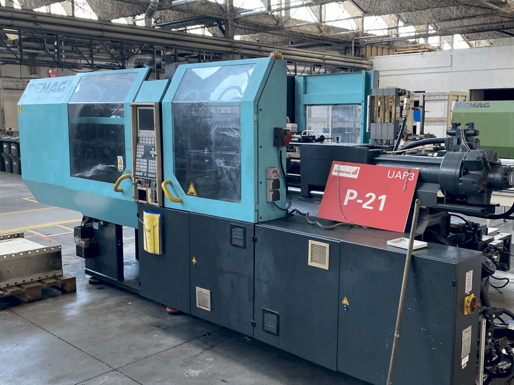 Front view of DEMAG Ergotech Compact 125-440 machine