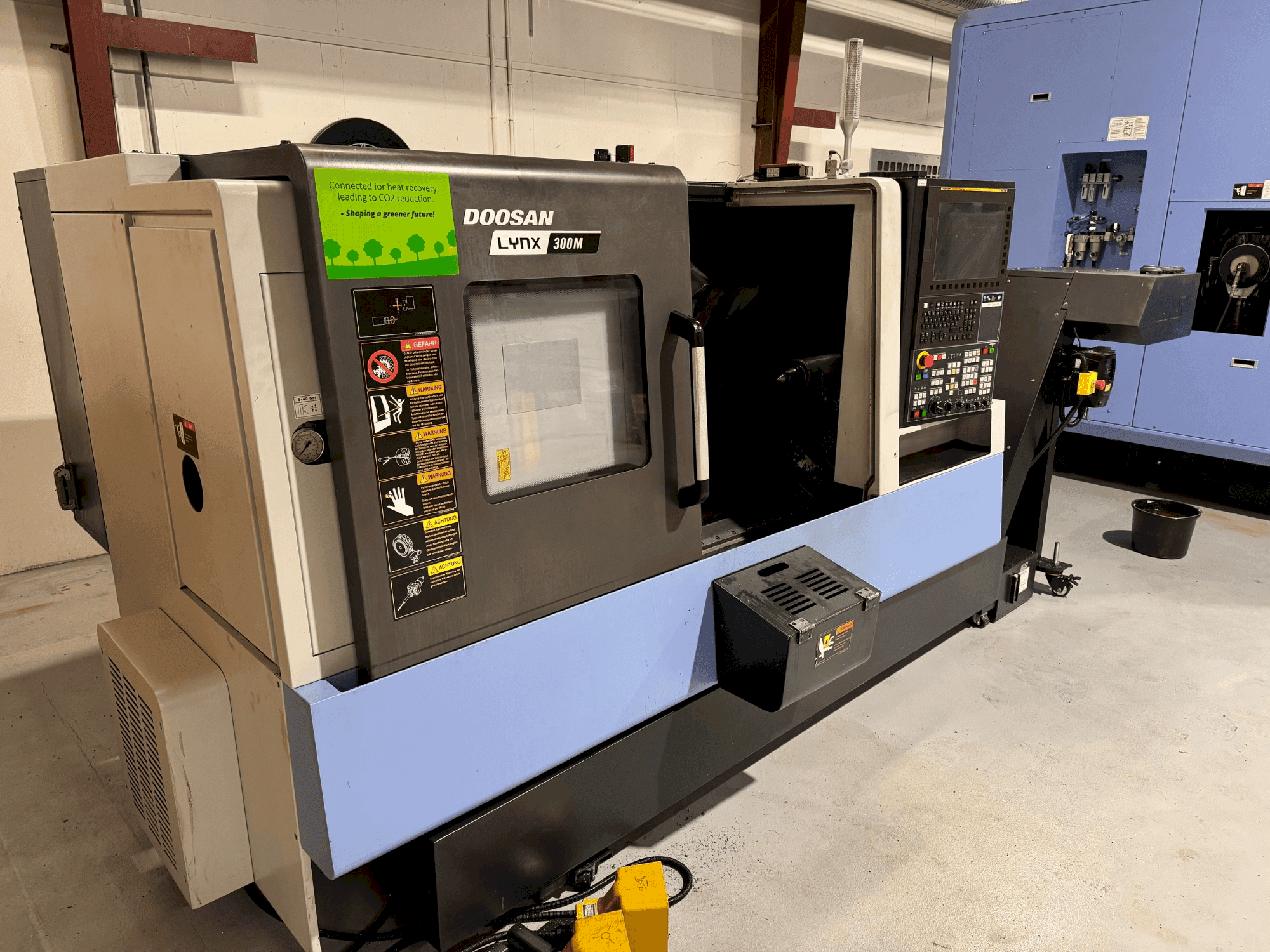 Front view of DOOSAN LYNX 300M machine