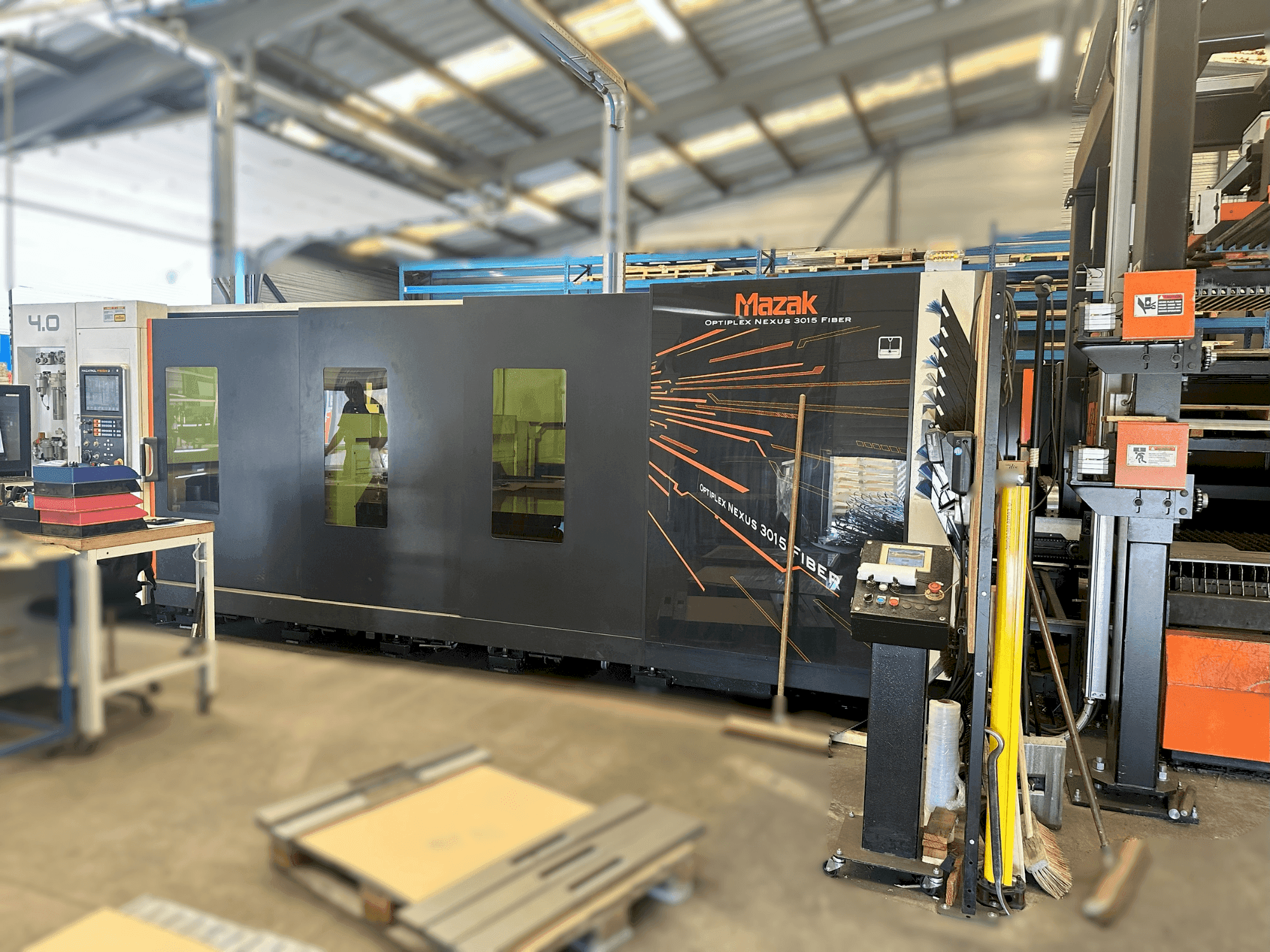 Front view of Mazak Optiplex Nexus 3015 4,0kW Fiber + Fasani CSS3015 machine