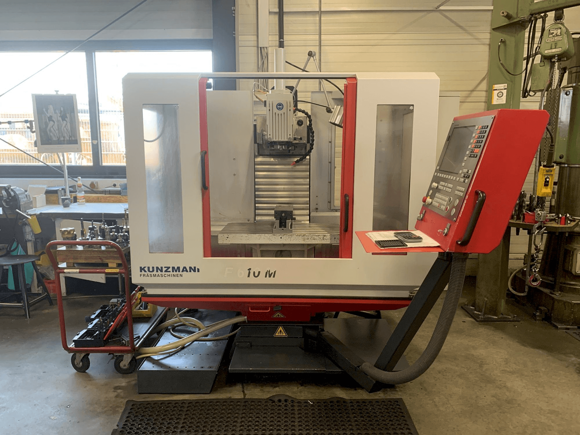 Front view of KUNZMANN WF 610 M machine