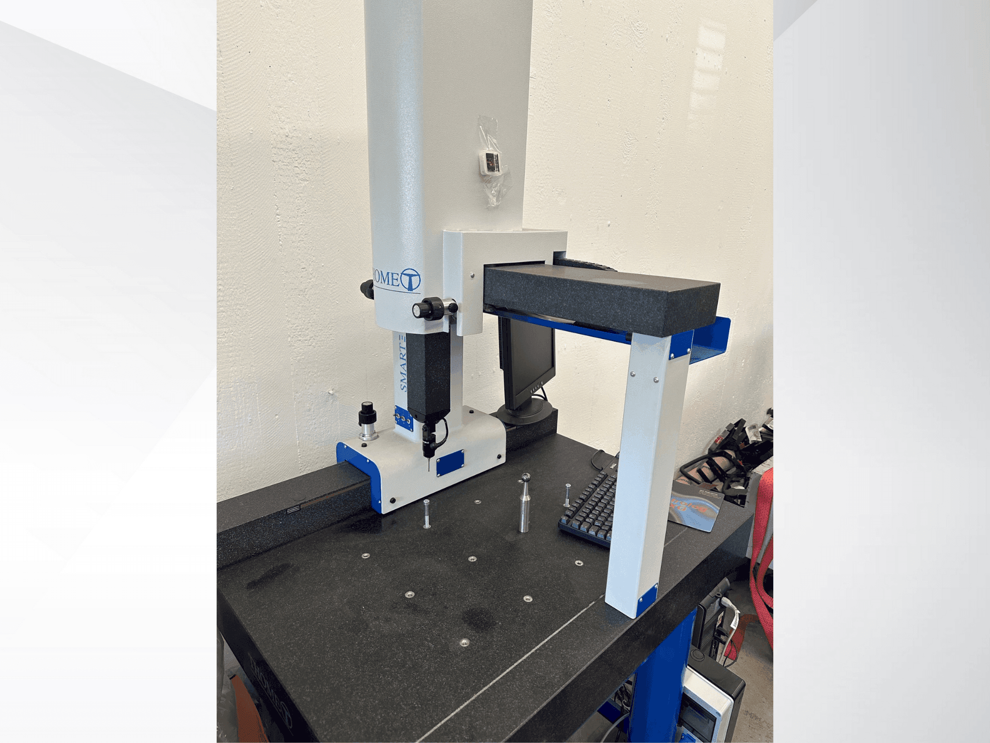 Front view of THOME Prazision Prazision 3D Smart man machine