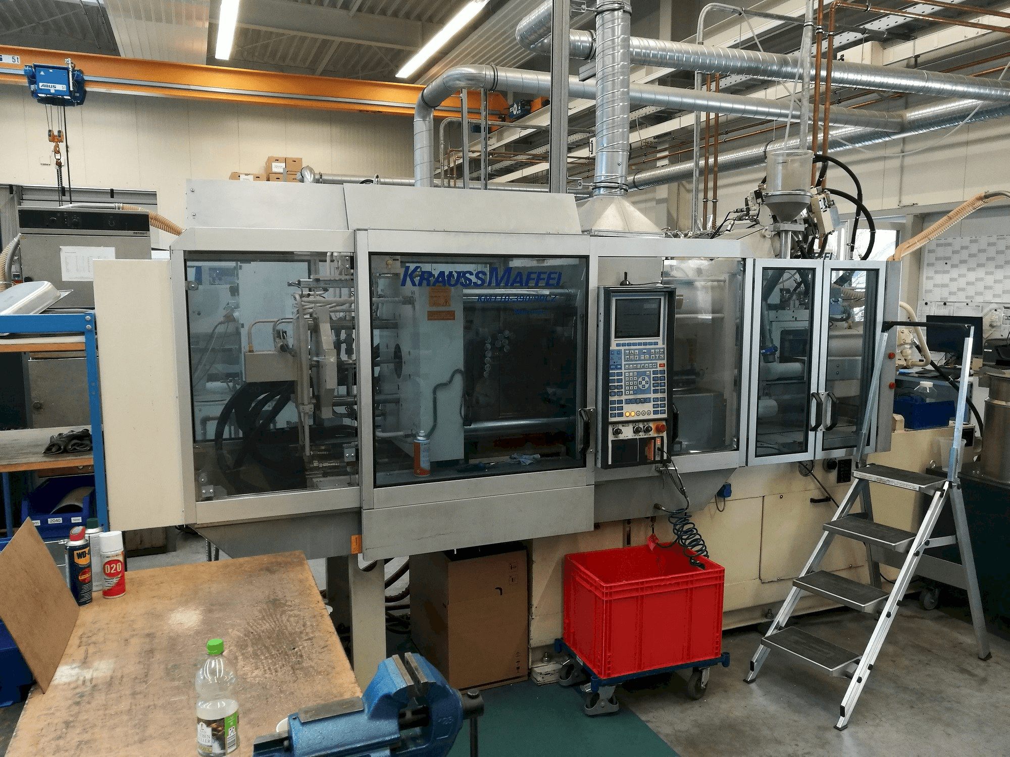 Front view of Krauss Maffei 110-390/90 CZ machine