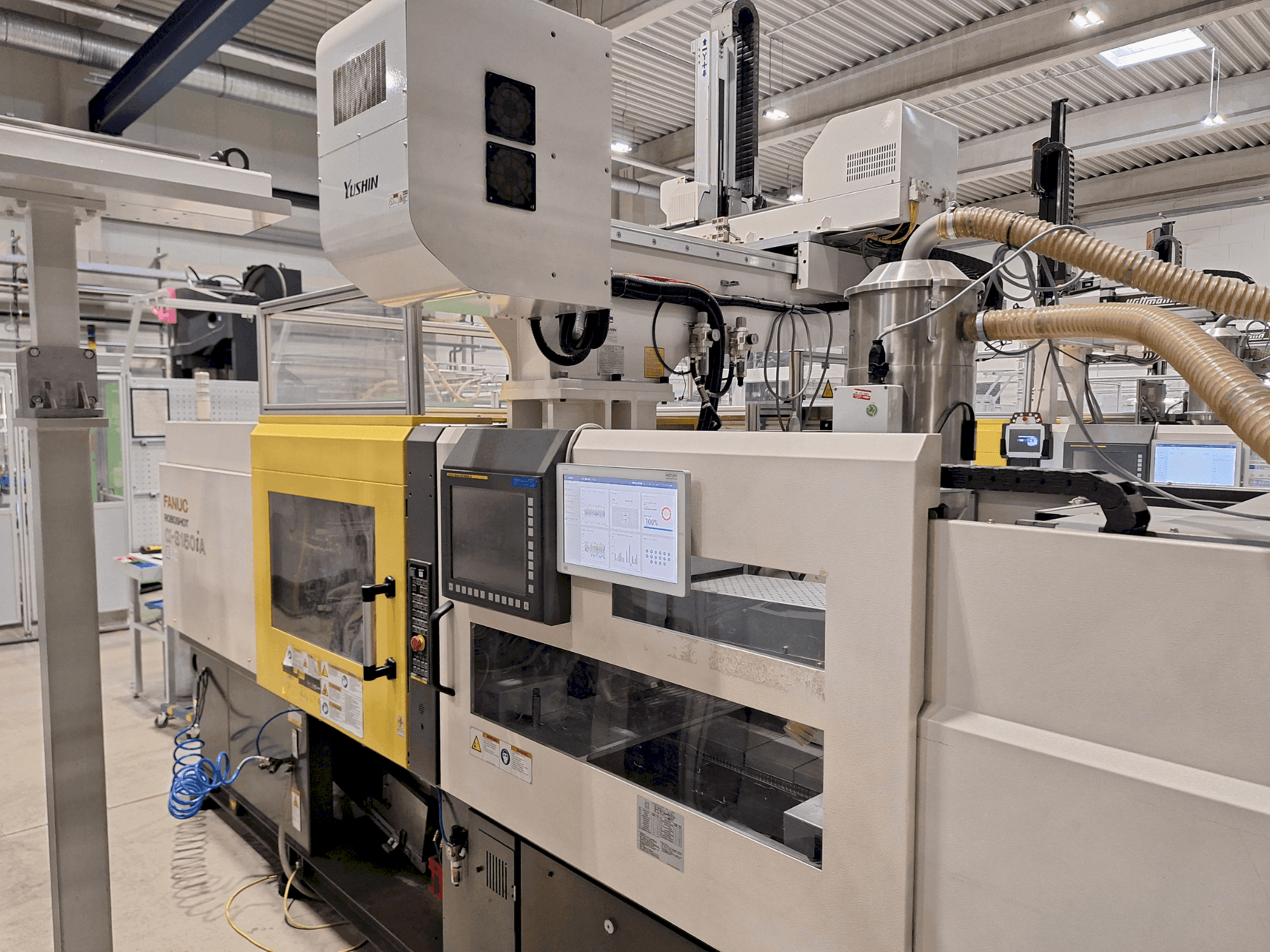 Front view of FANUC Roboshot S150iA machine
