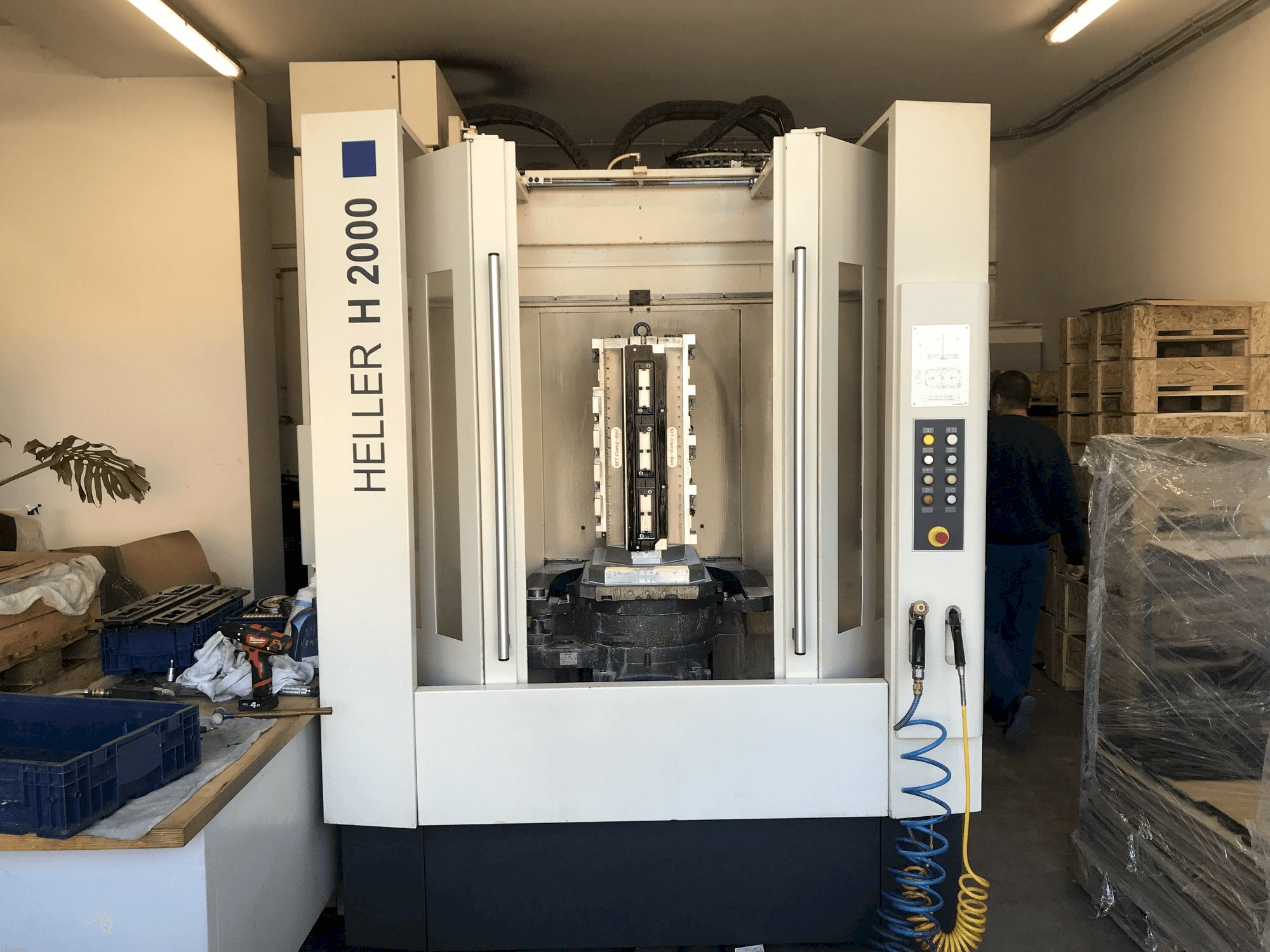 Front view of HELLER H2000 machine