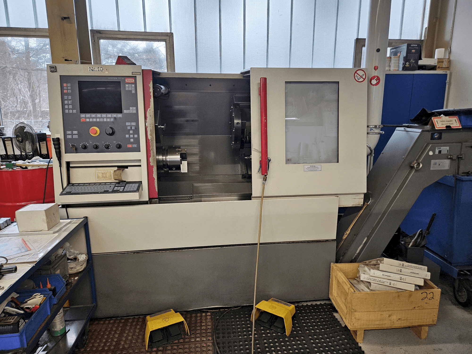 Front view of TRAUB TNE300 (1999) (1999) machine
