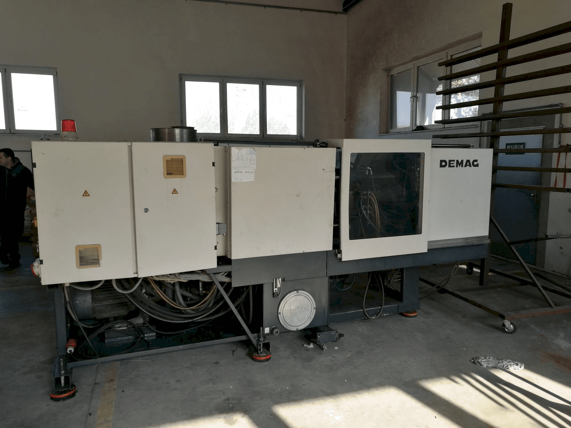 Front view of DEMAG ERGOtech - compact 800-310 machine