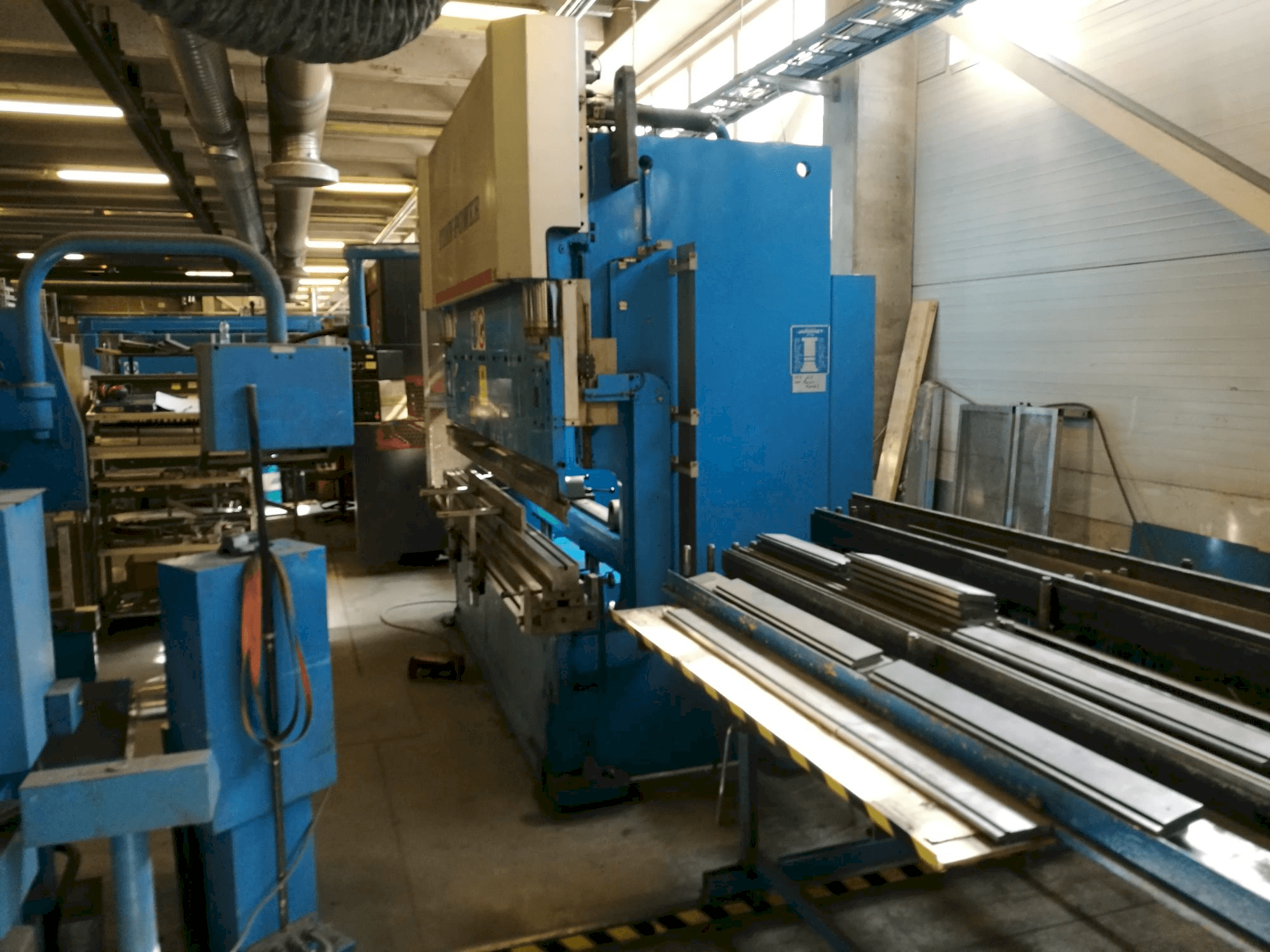 Front view of Finn-Power JAROMET CNC J 100 -3000 machine