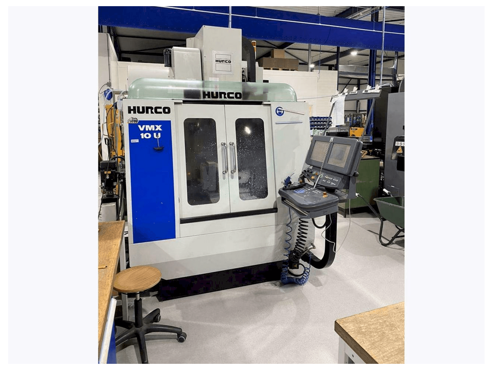 Front view of Hurco VMX 10 U 5 machine