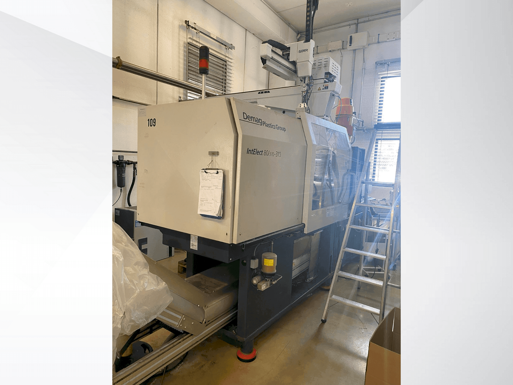 Front view of DEMAG IntetElect 80/370-310 machine