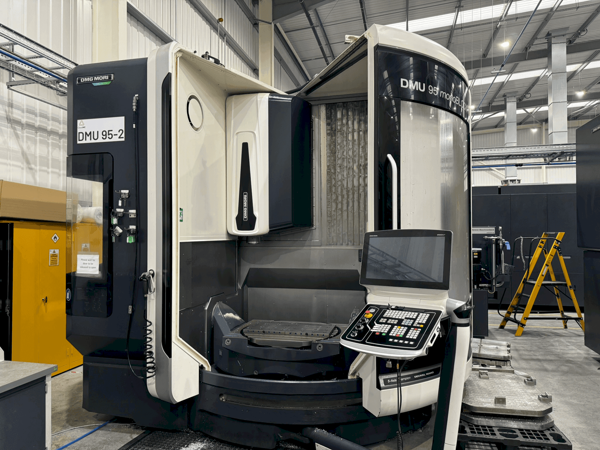 Front view of DMG MORI DMU 95 Monoblock machine