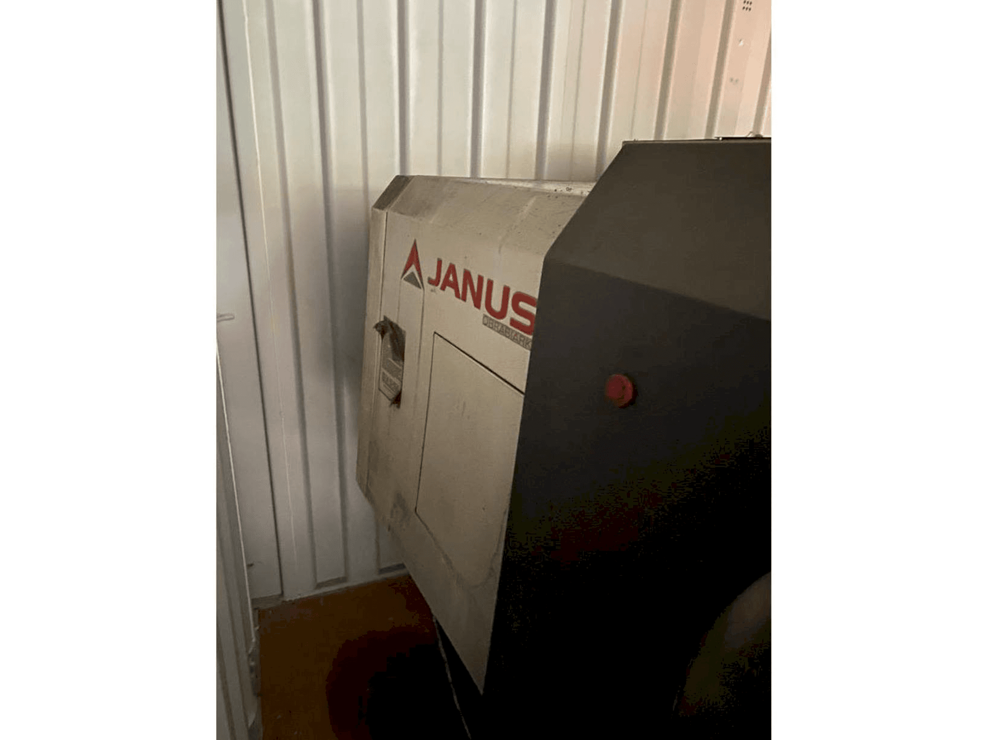 Front view of JANUS TK610/1350 CNC machine