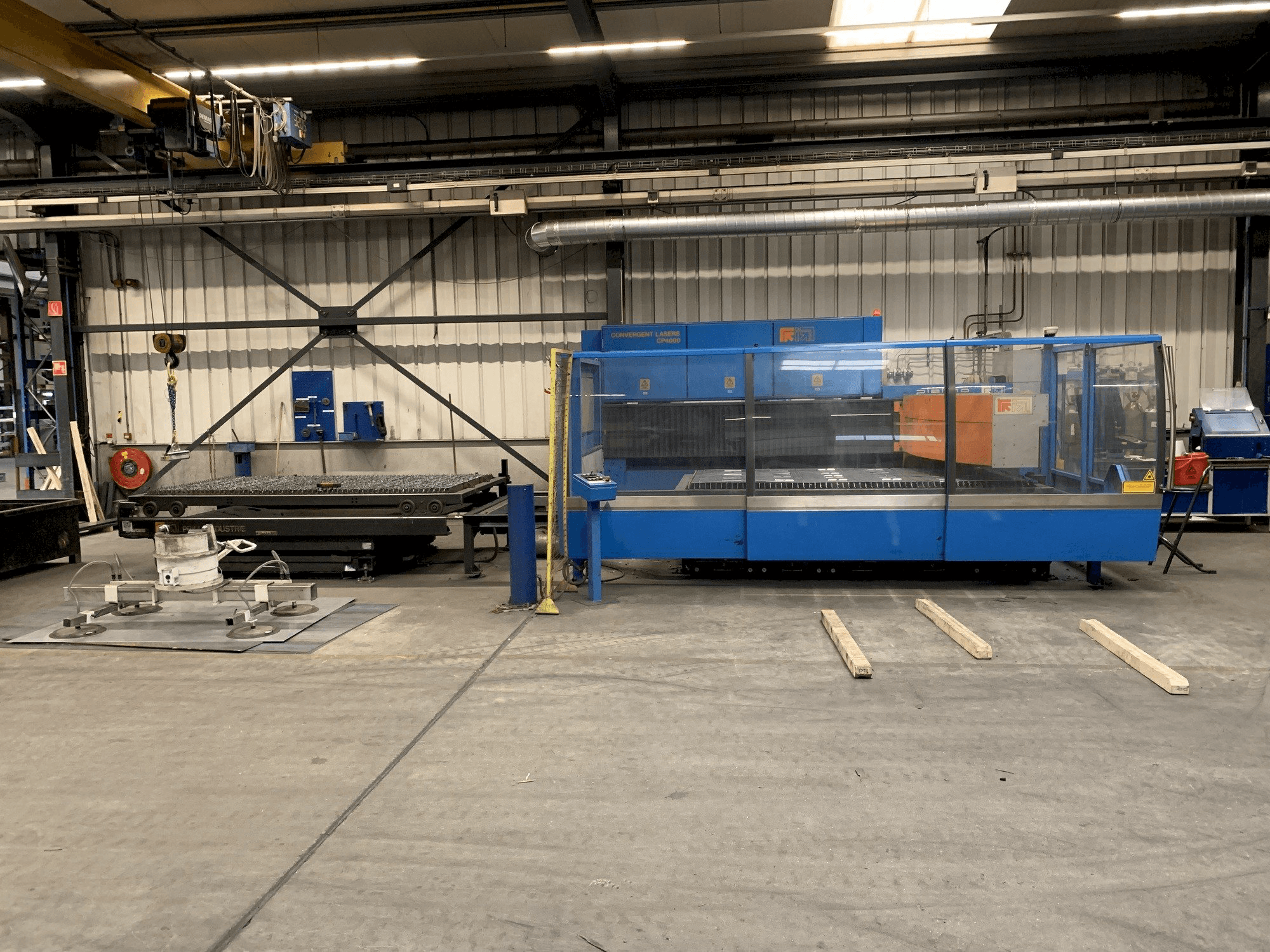 Front view of Prima Power Platino 1530 4,0 kW C02 machine