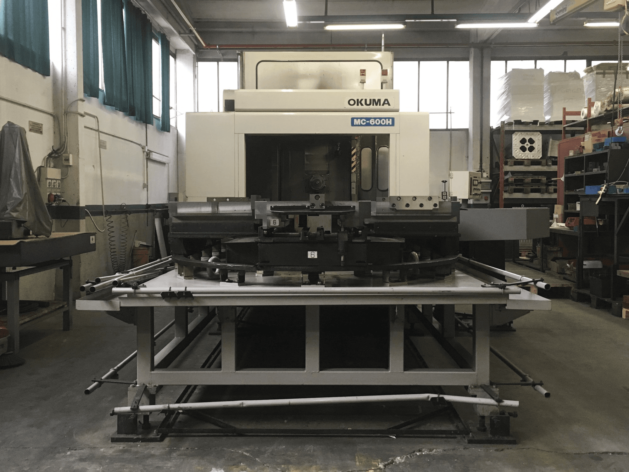 Front view of Okuma MC-600H Machine