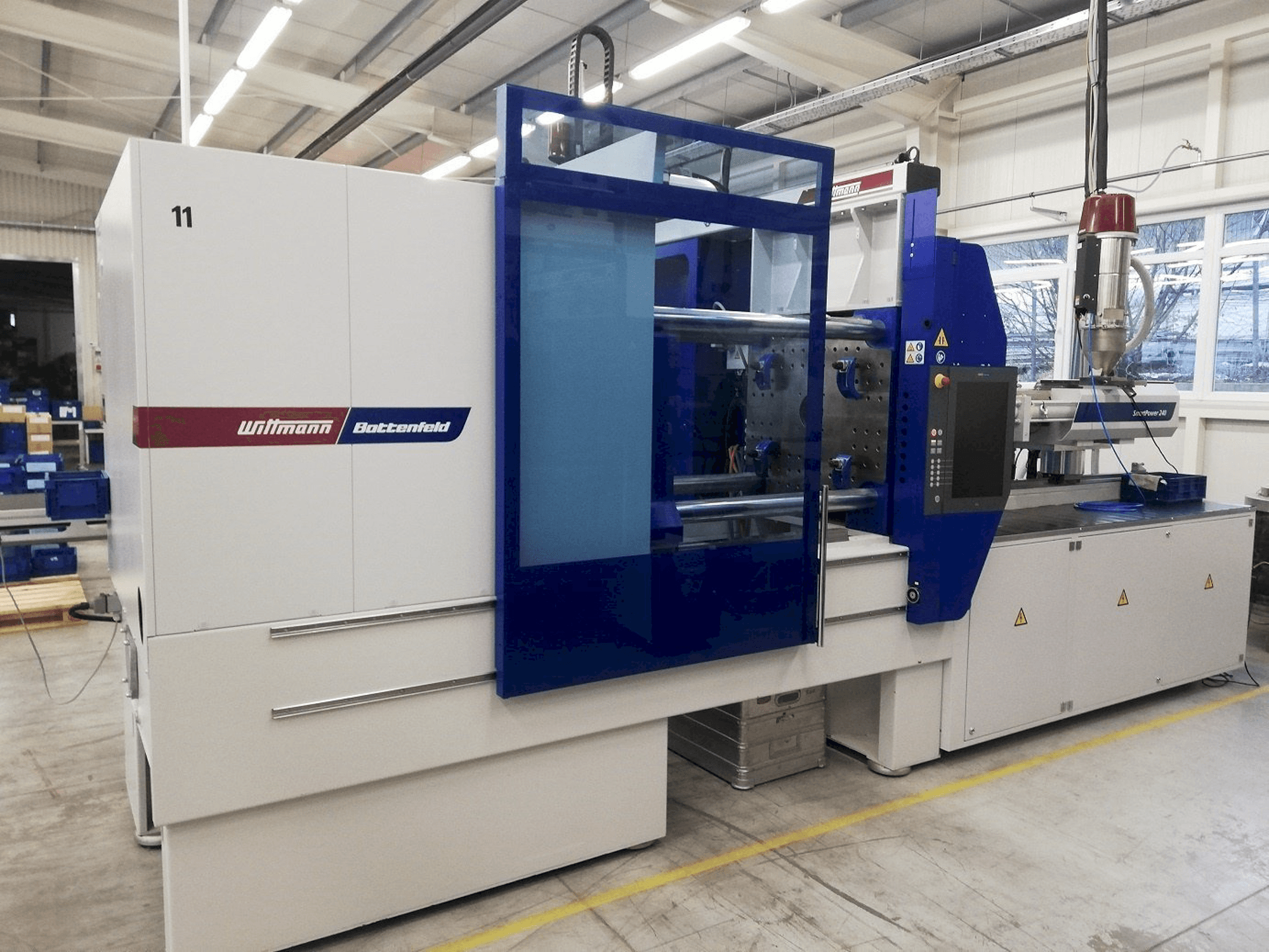 Front view of Battenfeld ECO Power 180/750 machine
