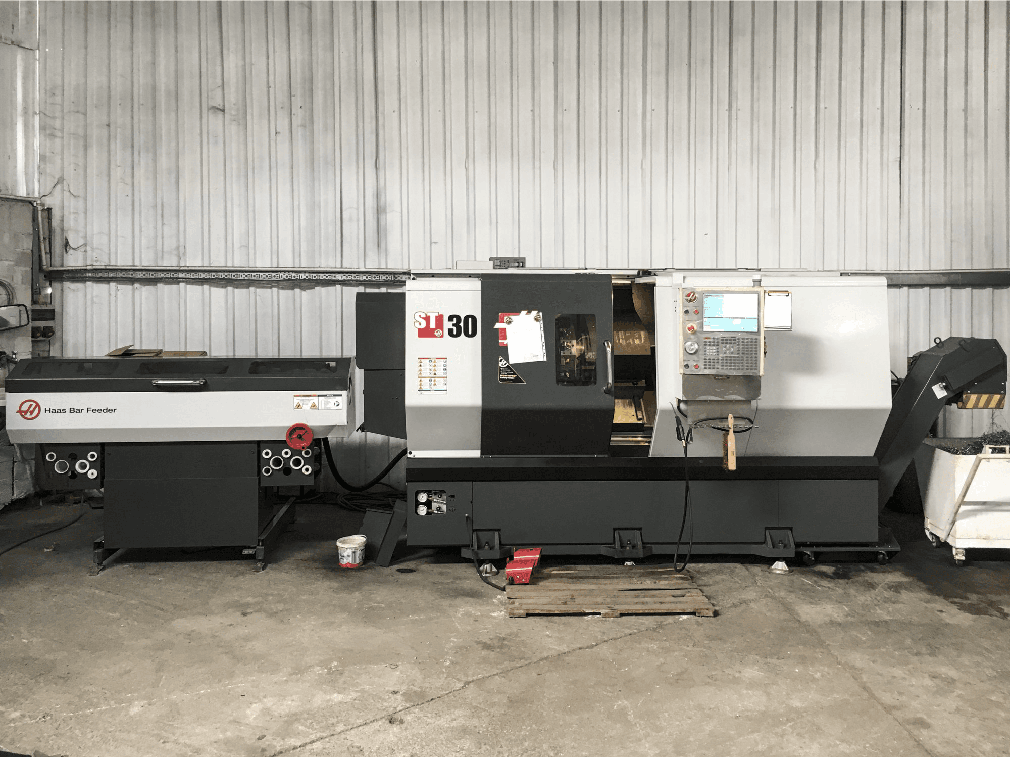 Front view of HAAS ST-30 Machine