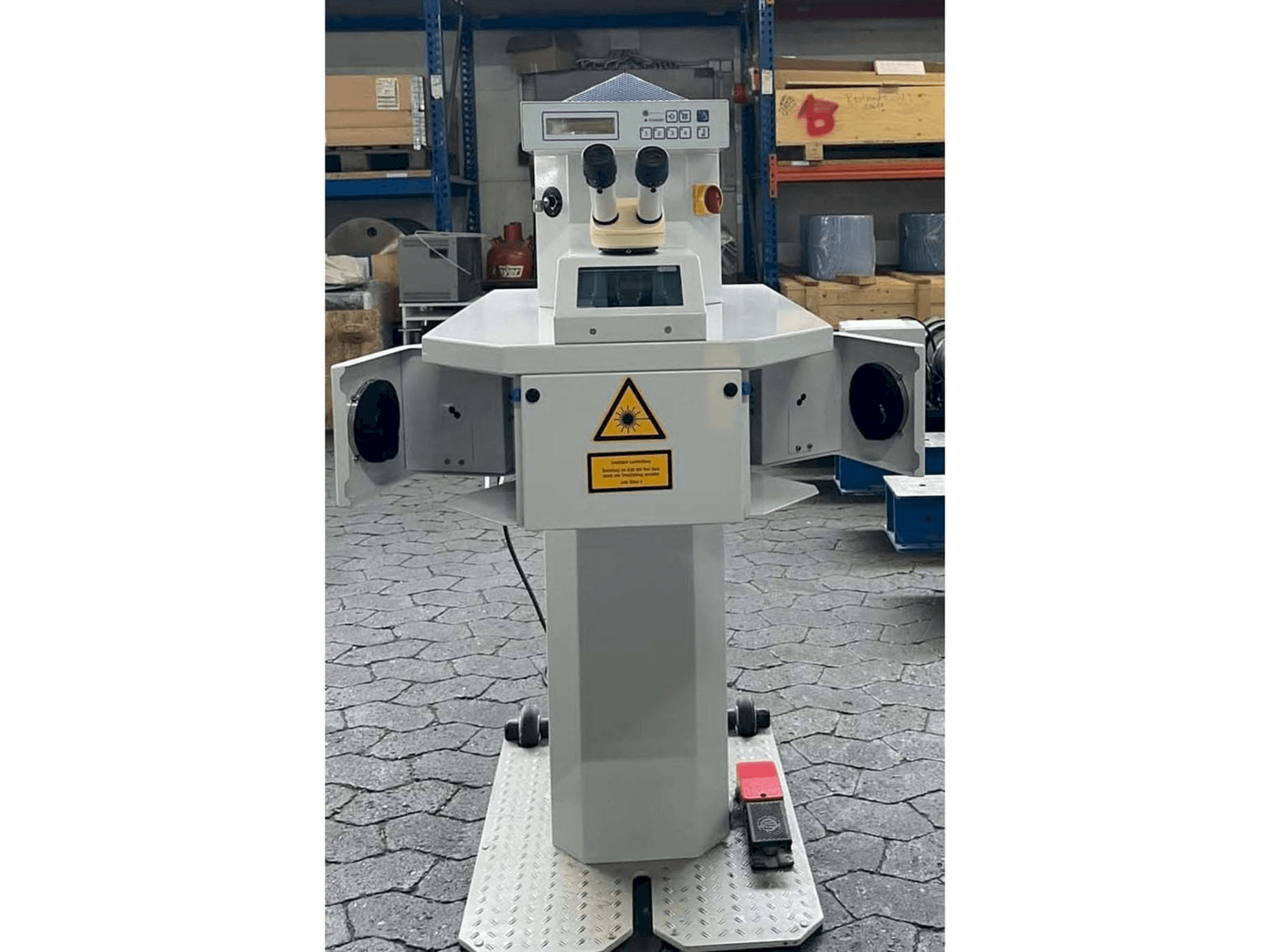 Front view of ALPHA LASER ALO 30 machine