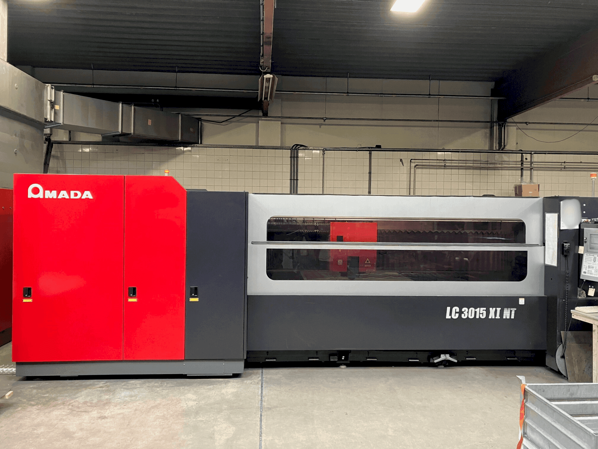 Front view of AMADA LC3015X1NT 4kW Co2 machine