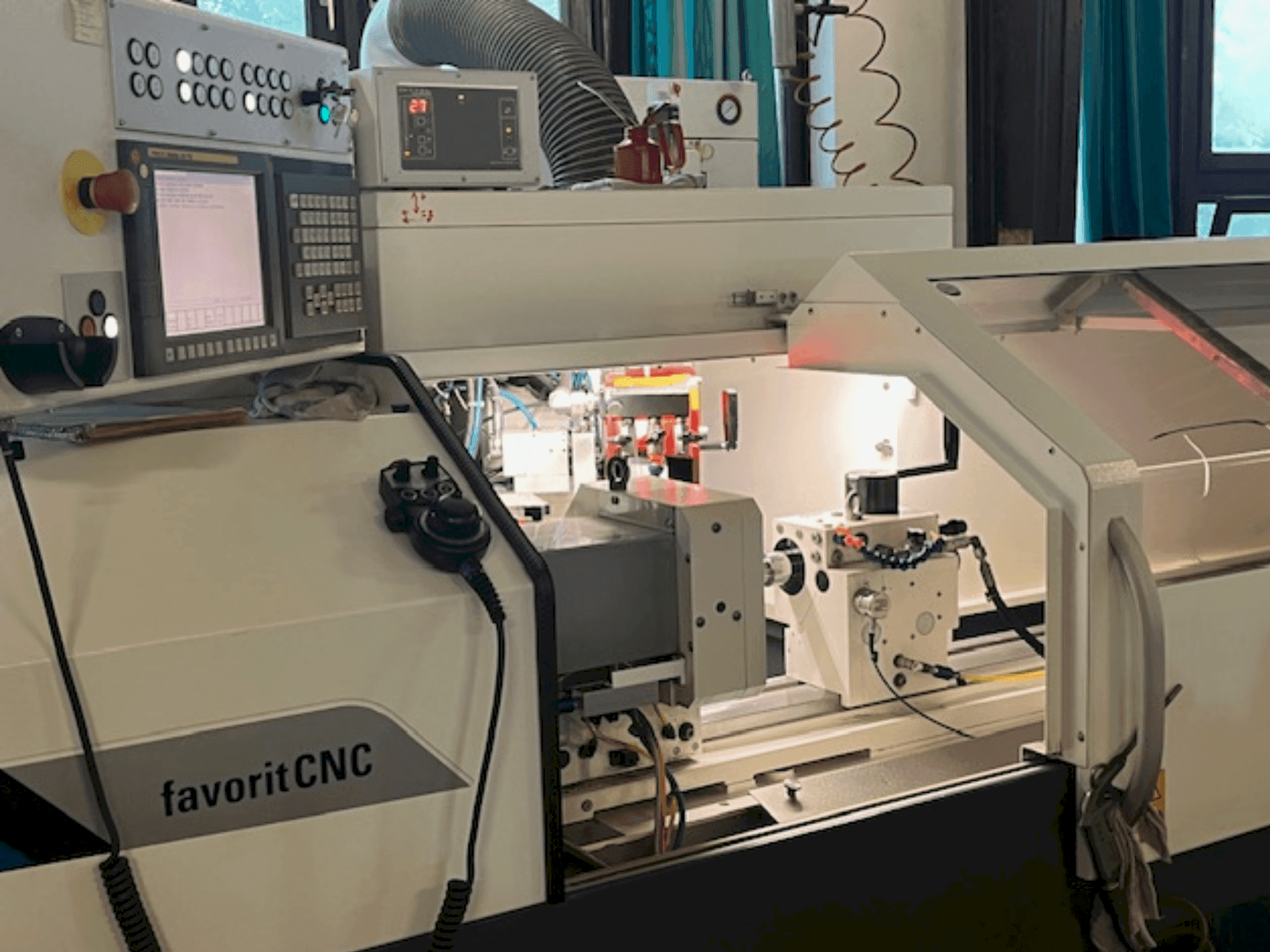 Front view of STUDER favorit CNC machine