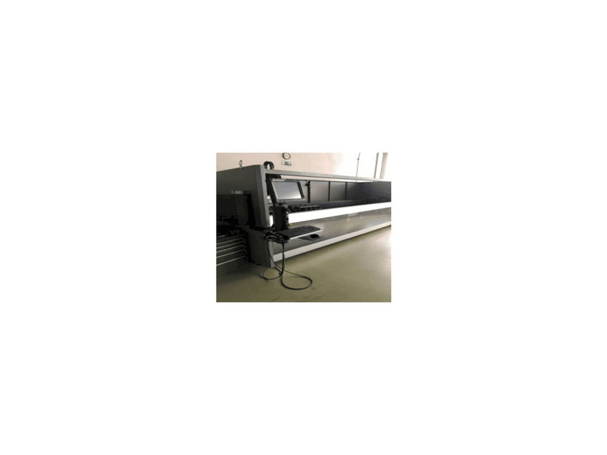 Front view of Emmegi PHANTOMATIC T3 S machine