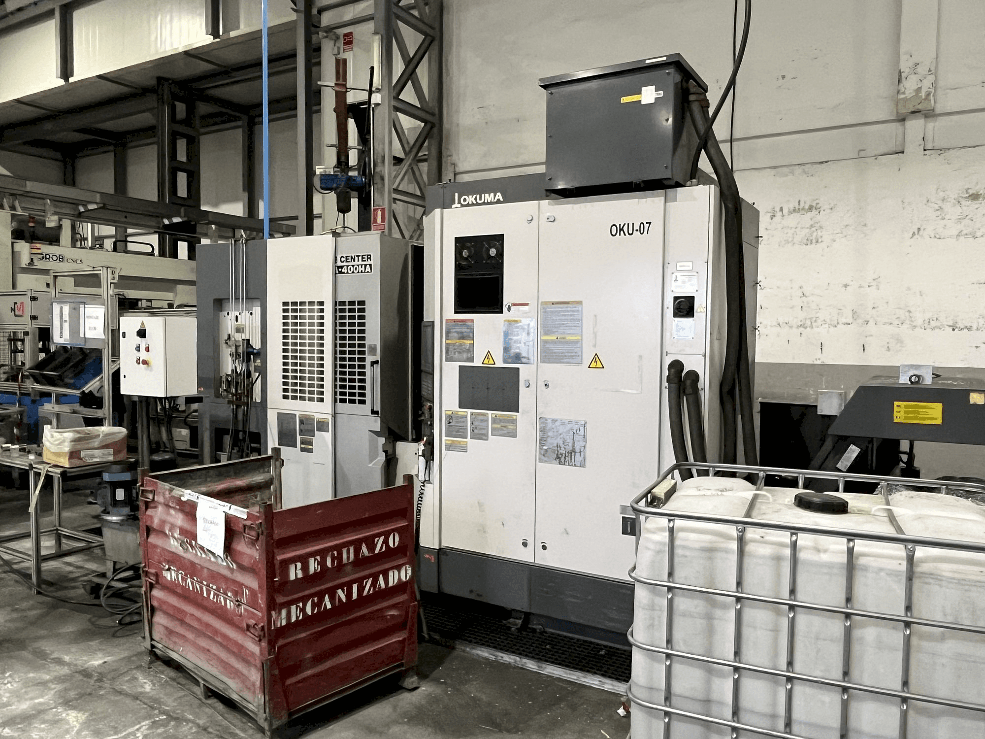 Front view of Okuma MA-400HA machine
